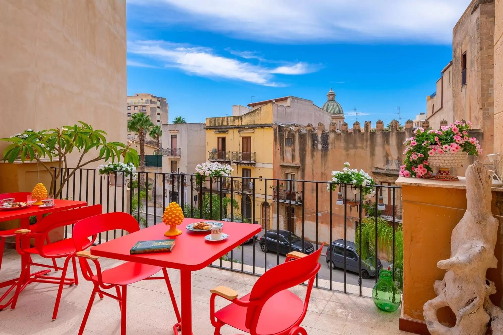 Patio in B&B TOMMASO FAZELLO SCIACCA Residenza artistica