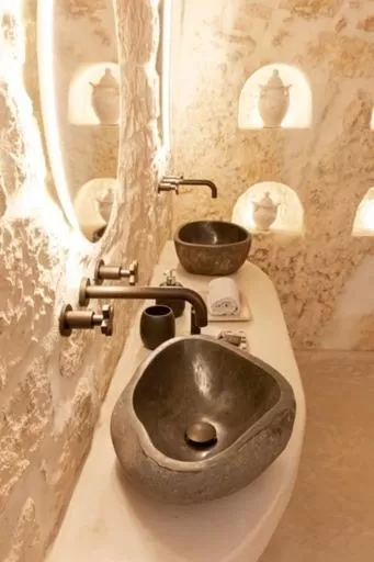 Bathroom in Alesia Luxury Cave