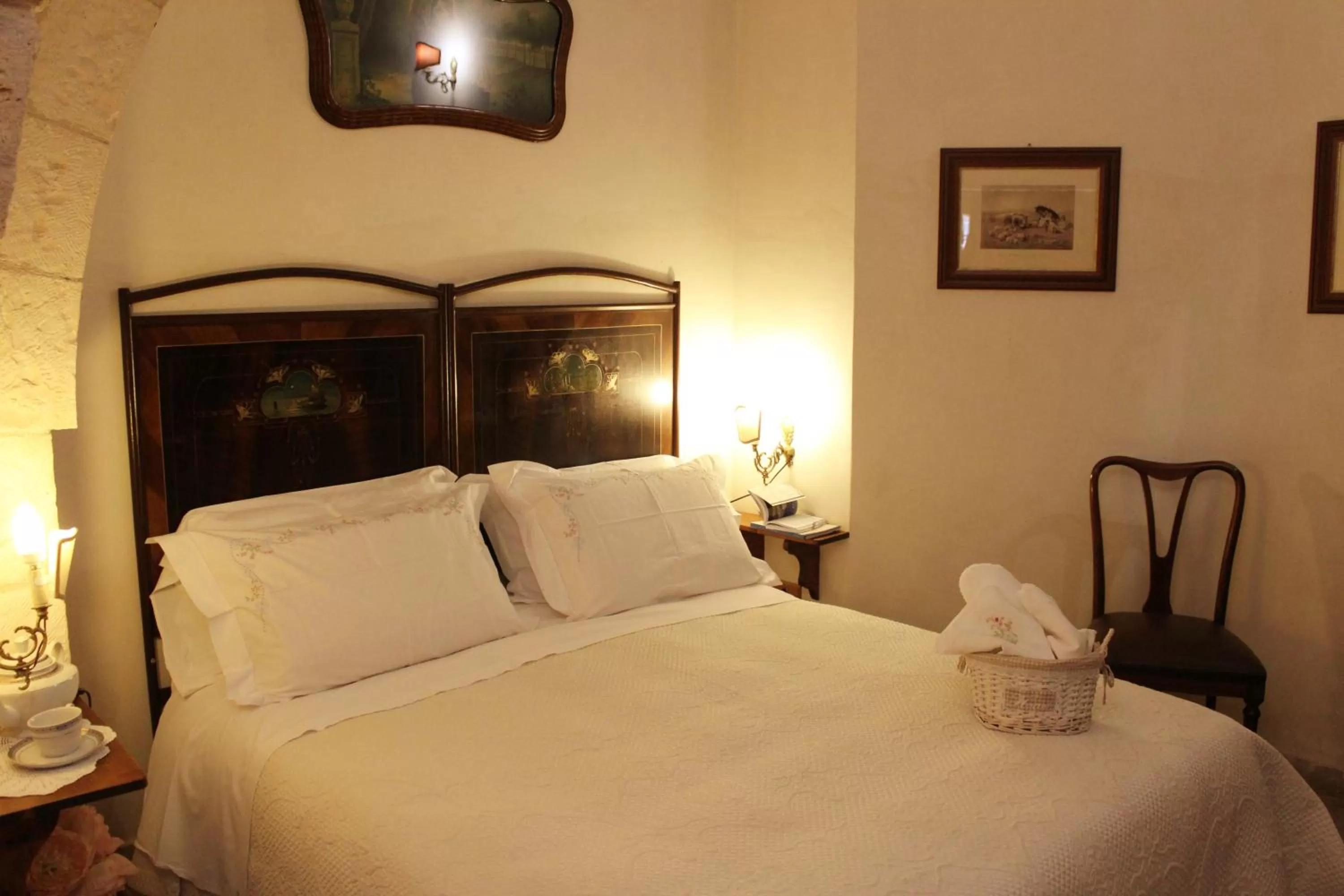 Photo of the whole room, Bed in Masseria Tolla