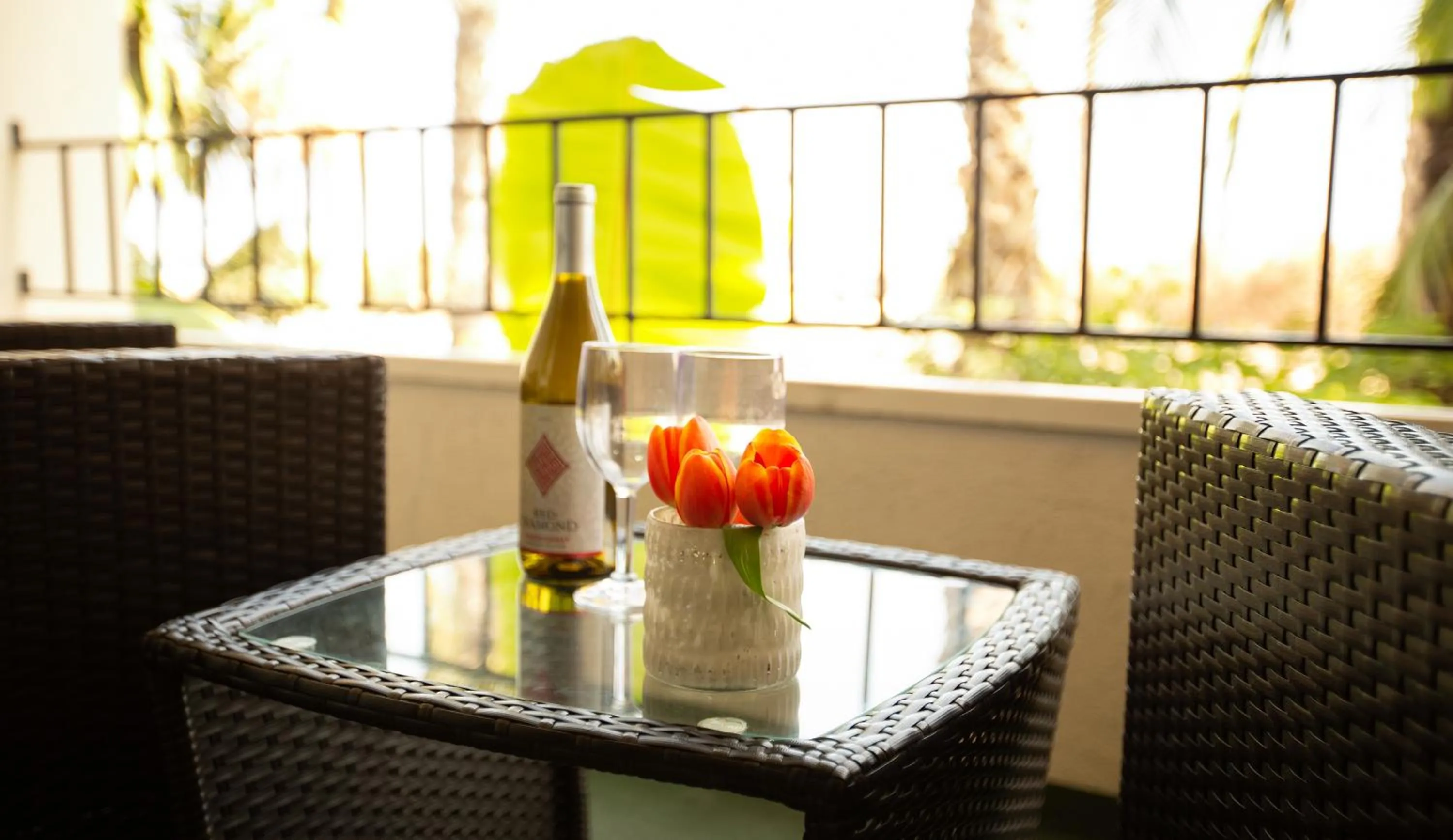 Drinks in West Beach Inn, a Coast Hotel