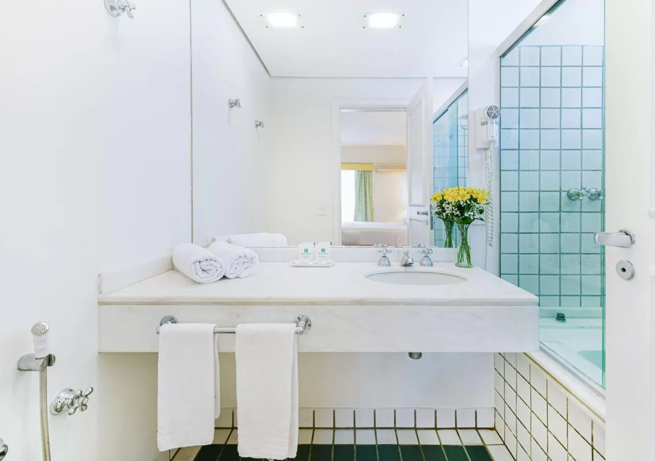 Bathroom in Hotel Nacional Inn Cambuí Campinas Residence