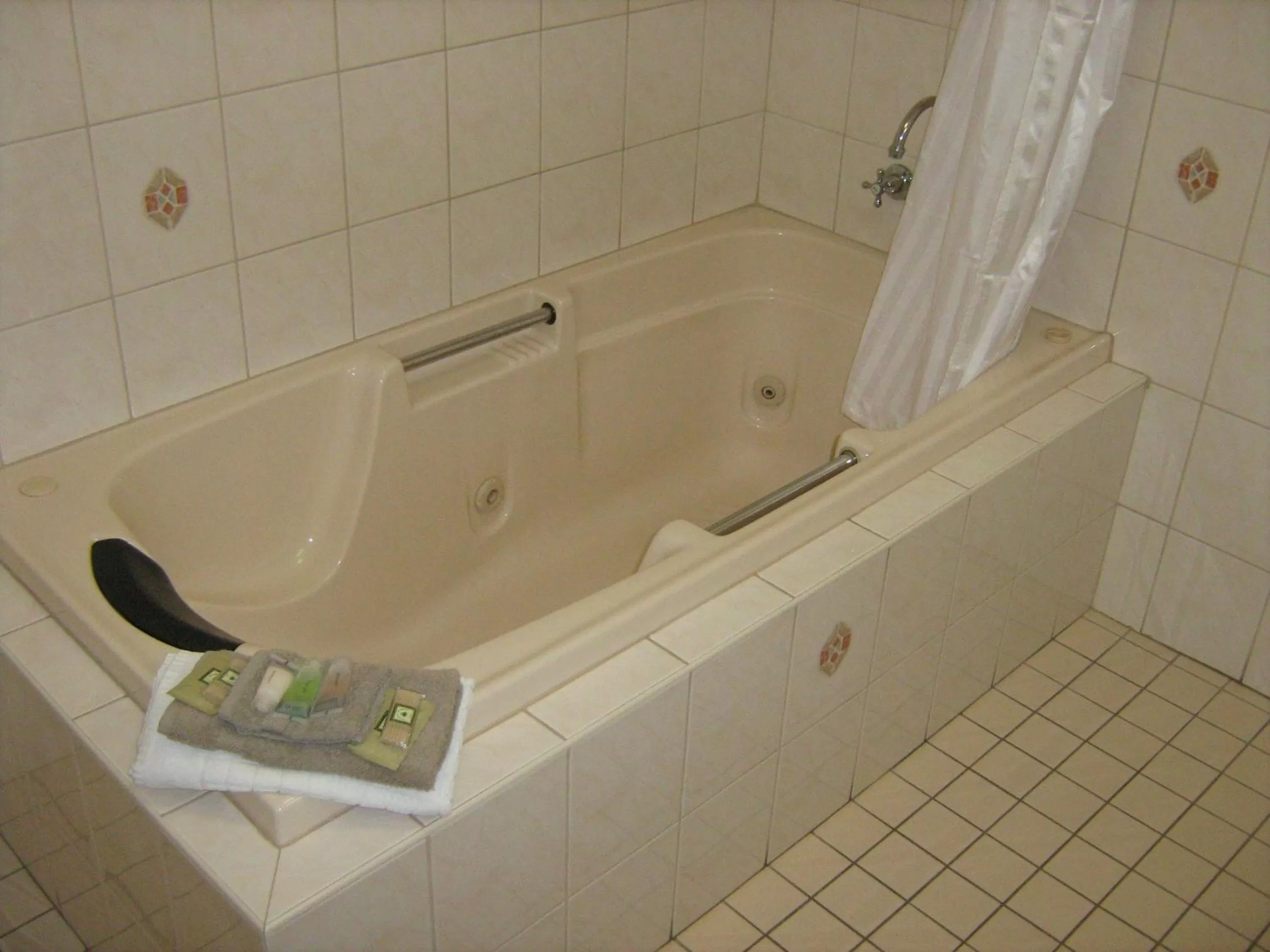 Bathroom in Highway Inn Motel