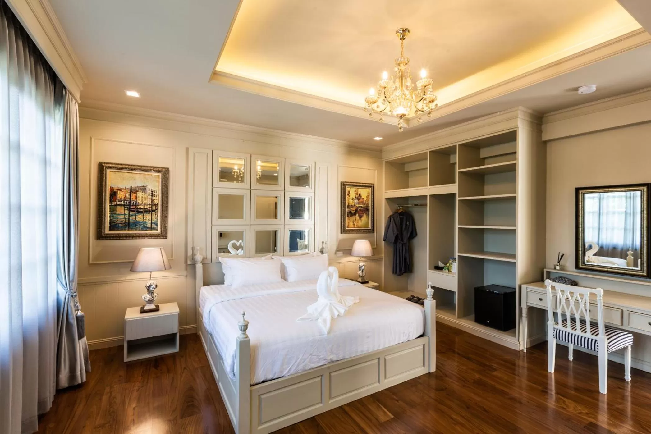 Photo of the whole room, Bed in Merchant Villa- SHA Extra Plus
