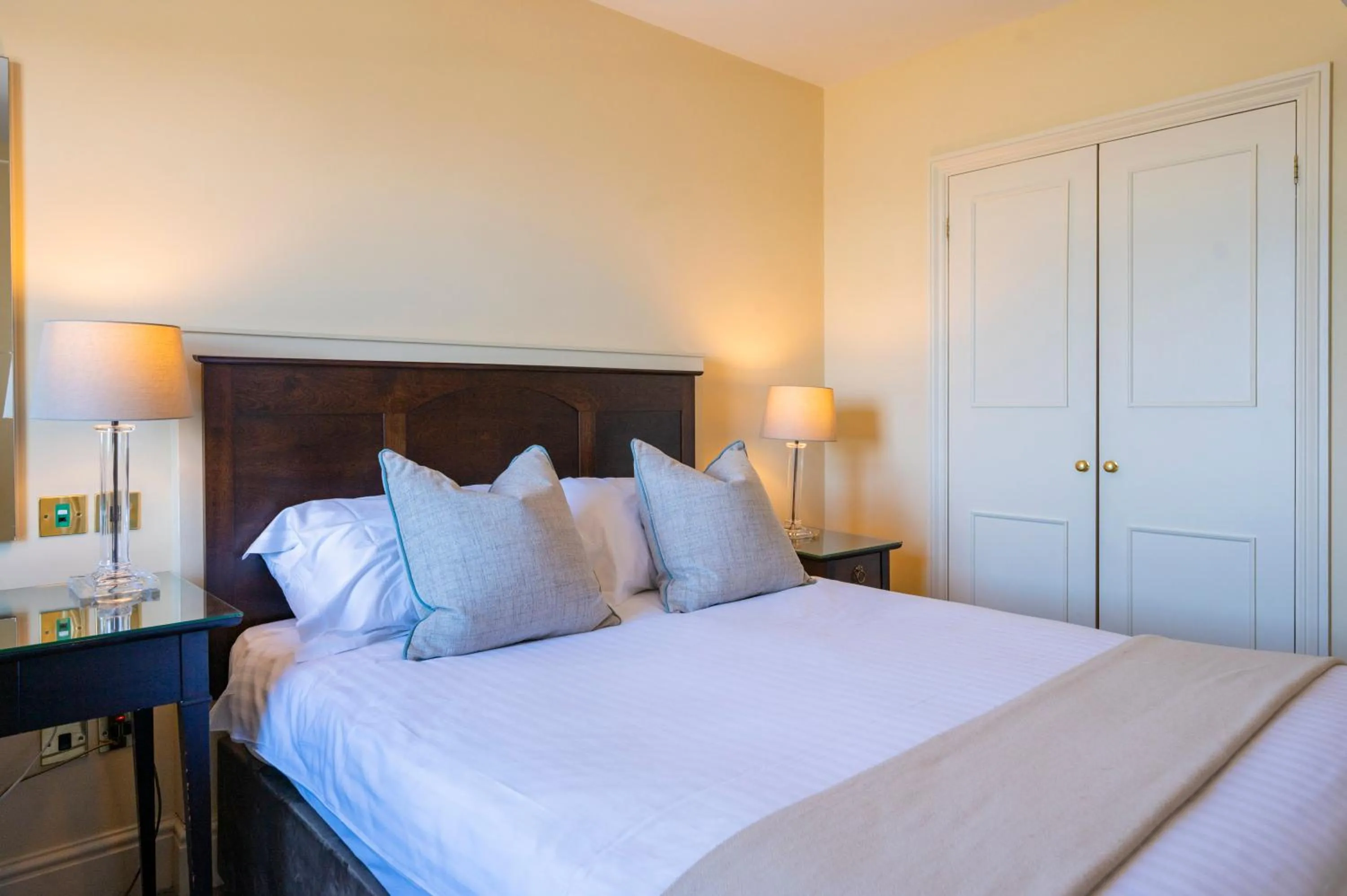 Bed in St George's Hotel - Llandudno