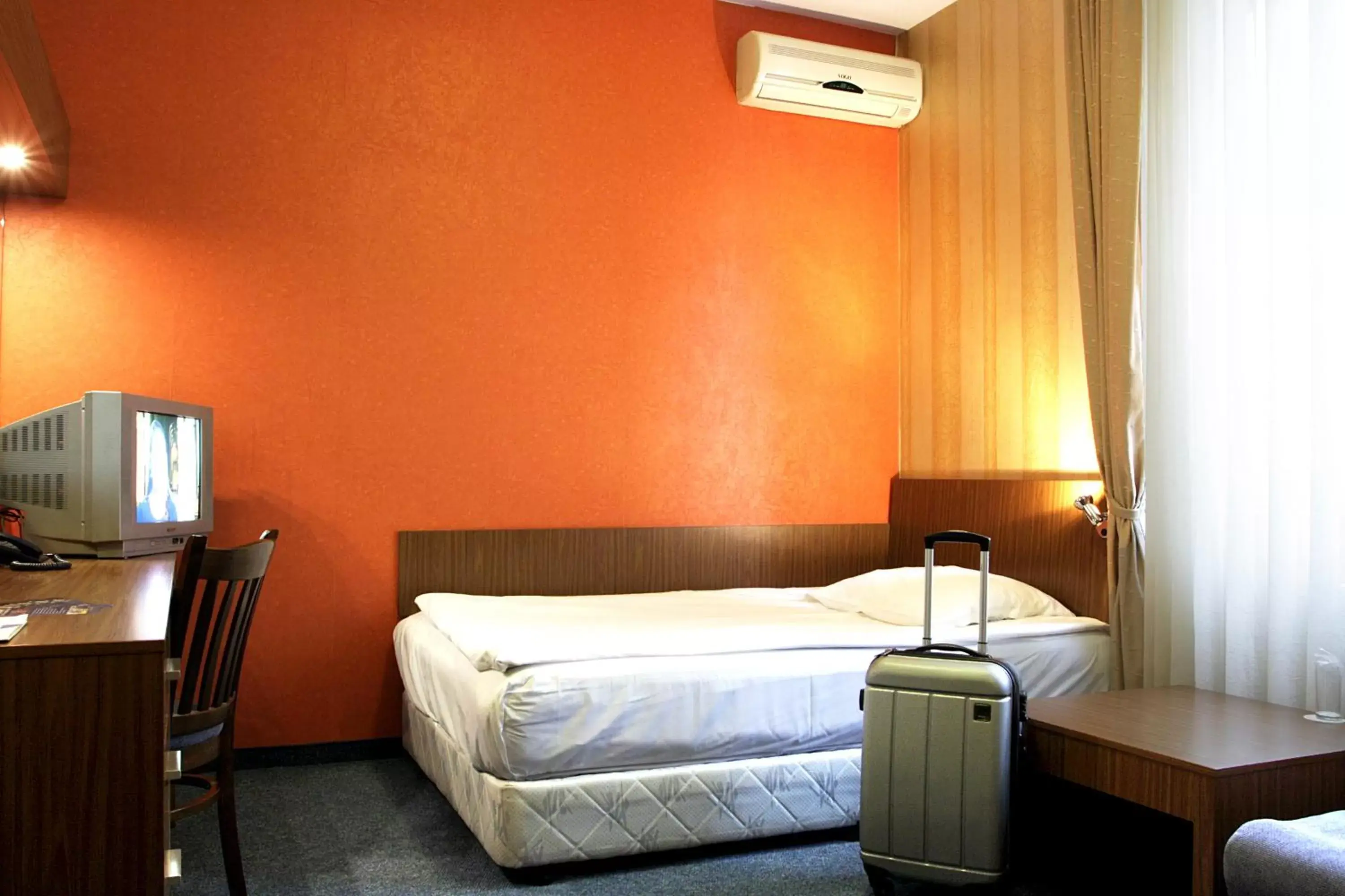 Single Room in DITER Family Hotel Single Room in DITER Family Hotel