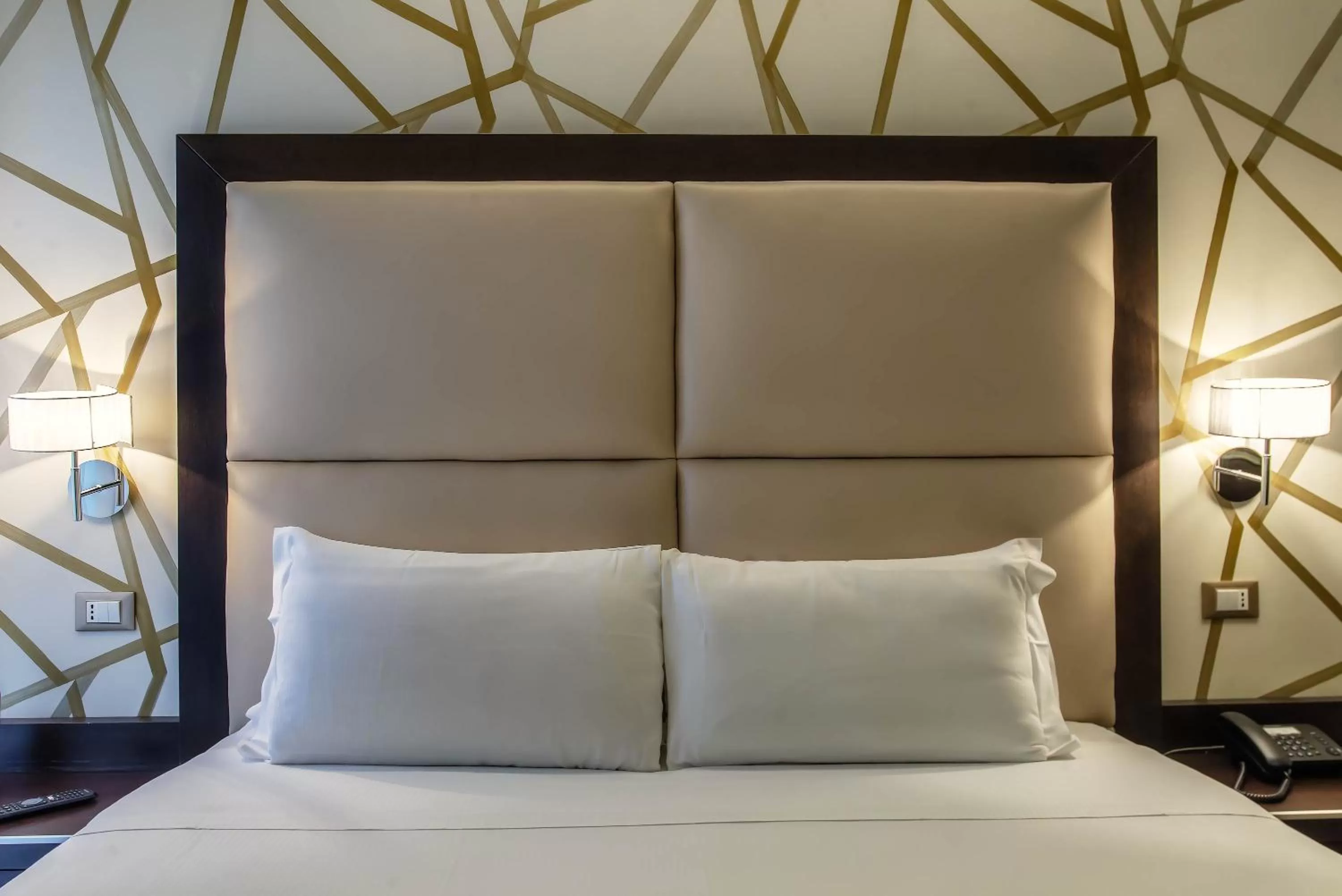 Bed in Catone District Hotel