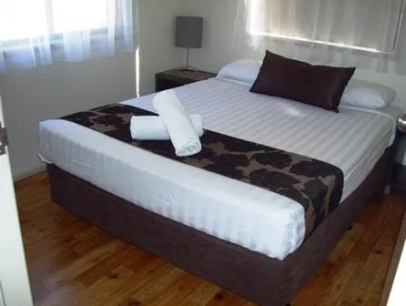 Day, Bed in Fraser Coast Top Tourist Park