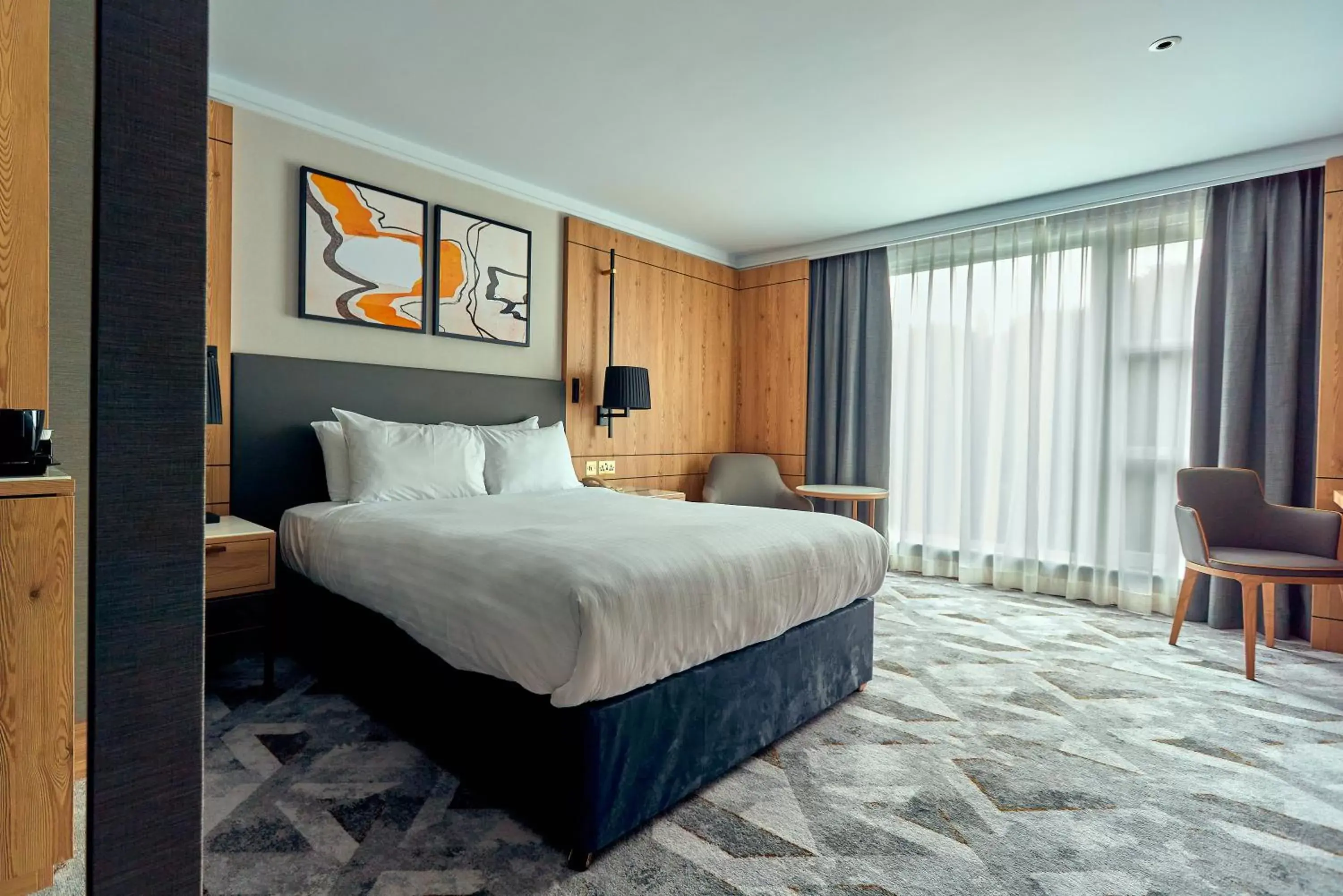 Double Room - Disability Access in Crowne Plaza Marlow, an IHG Hotel Double Room - Disability Access in Crowne Plaza Marlow, an IHG Hotel