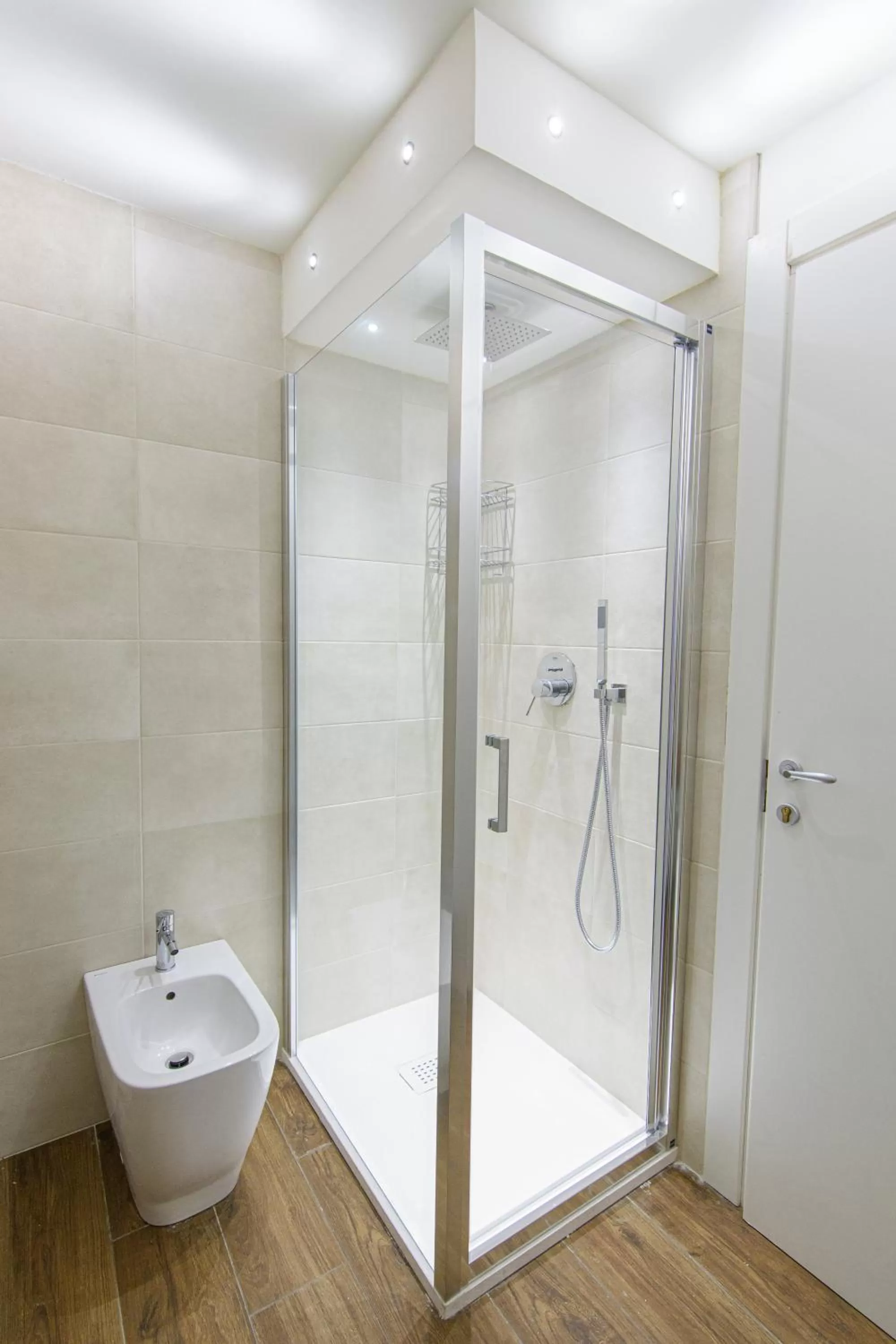 Bathroom in Piazza del Mercato