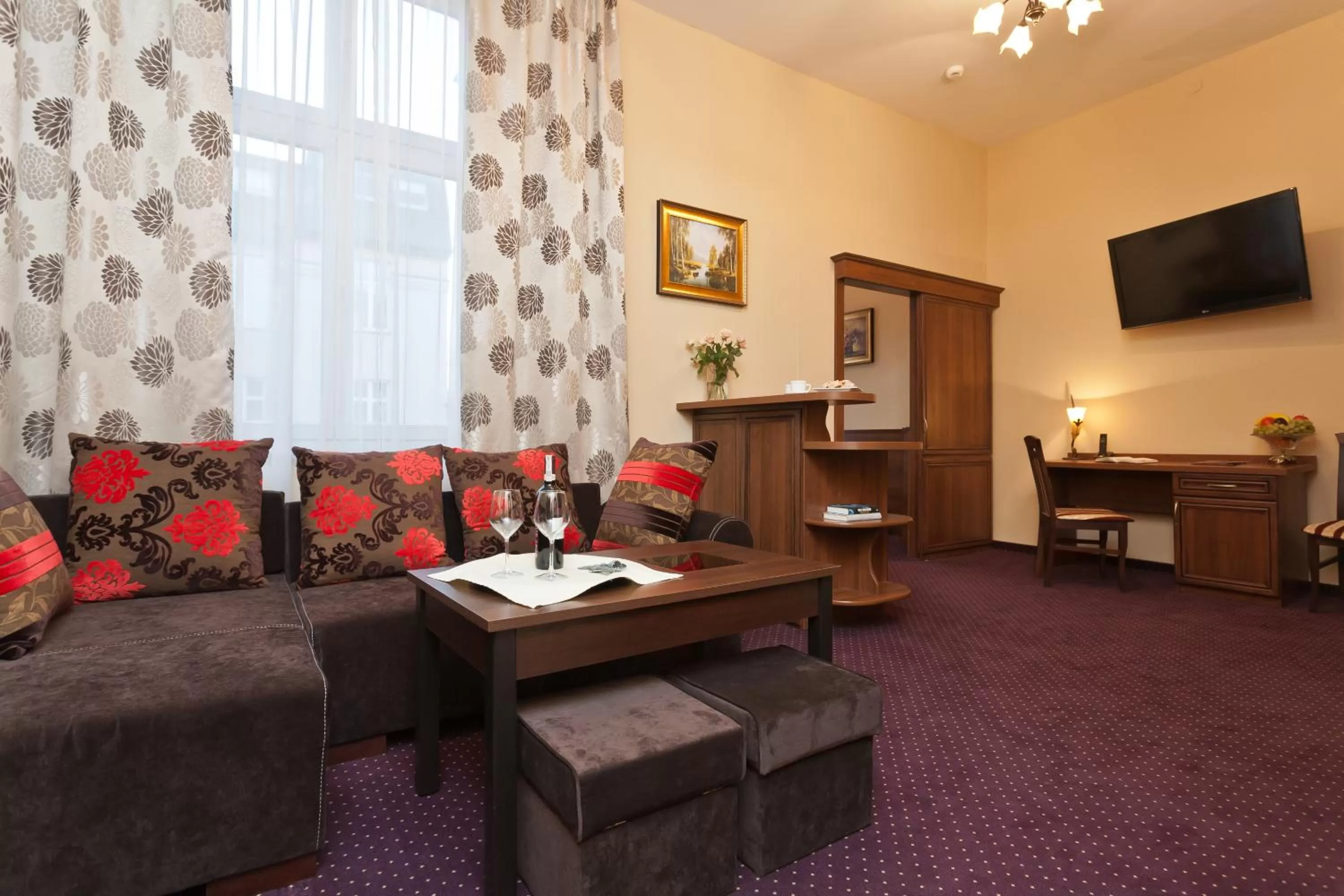 TV and multimedia in Hotel Maksymilian