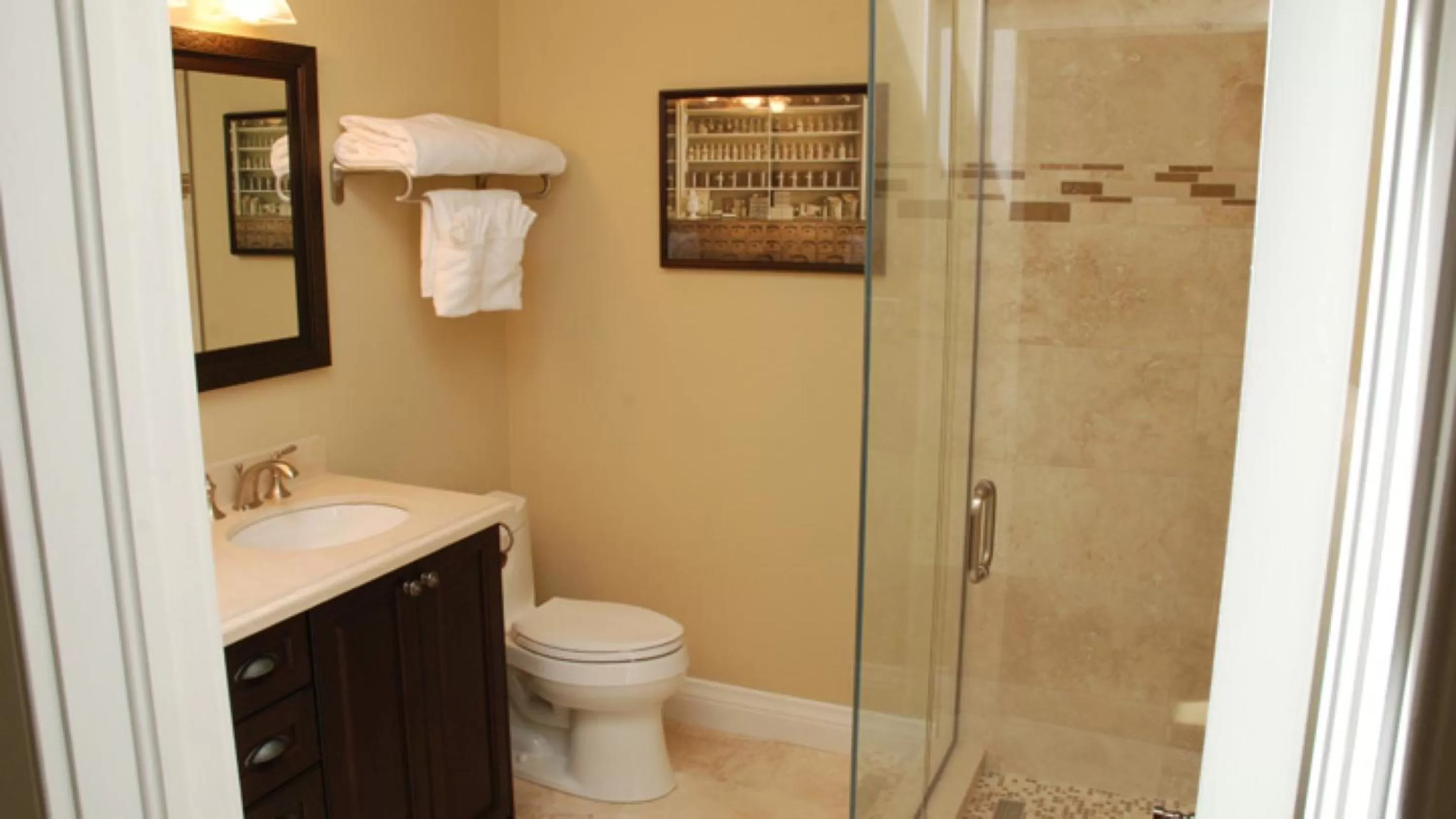 Bathroom in 124 on Queen Hotel & Spa