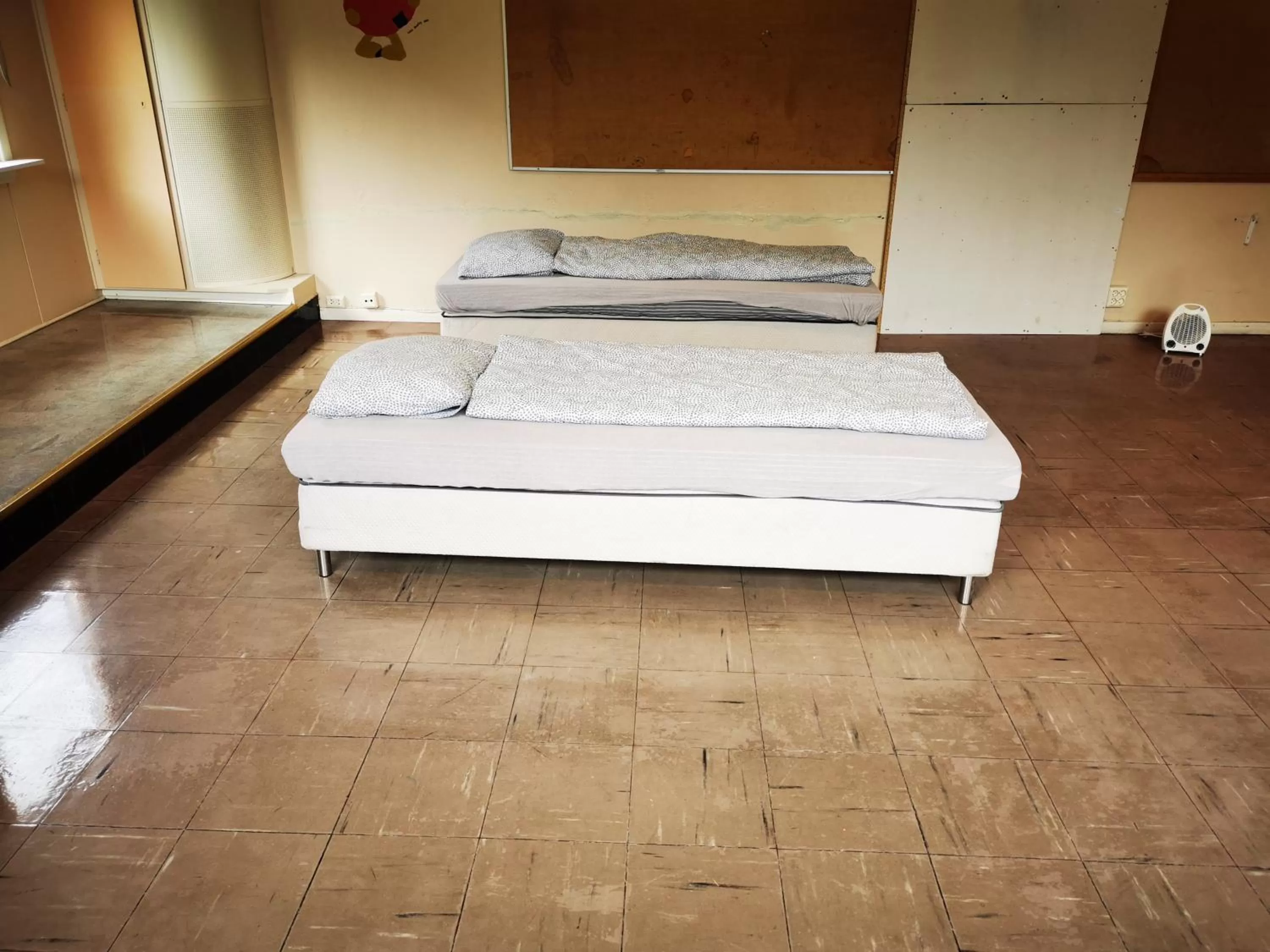 Quadruple Room with Garden View in Brufjell Hostel & Parking