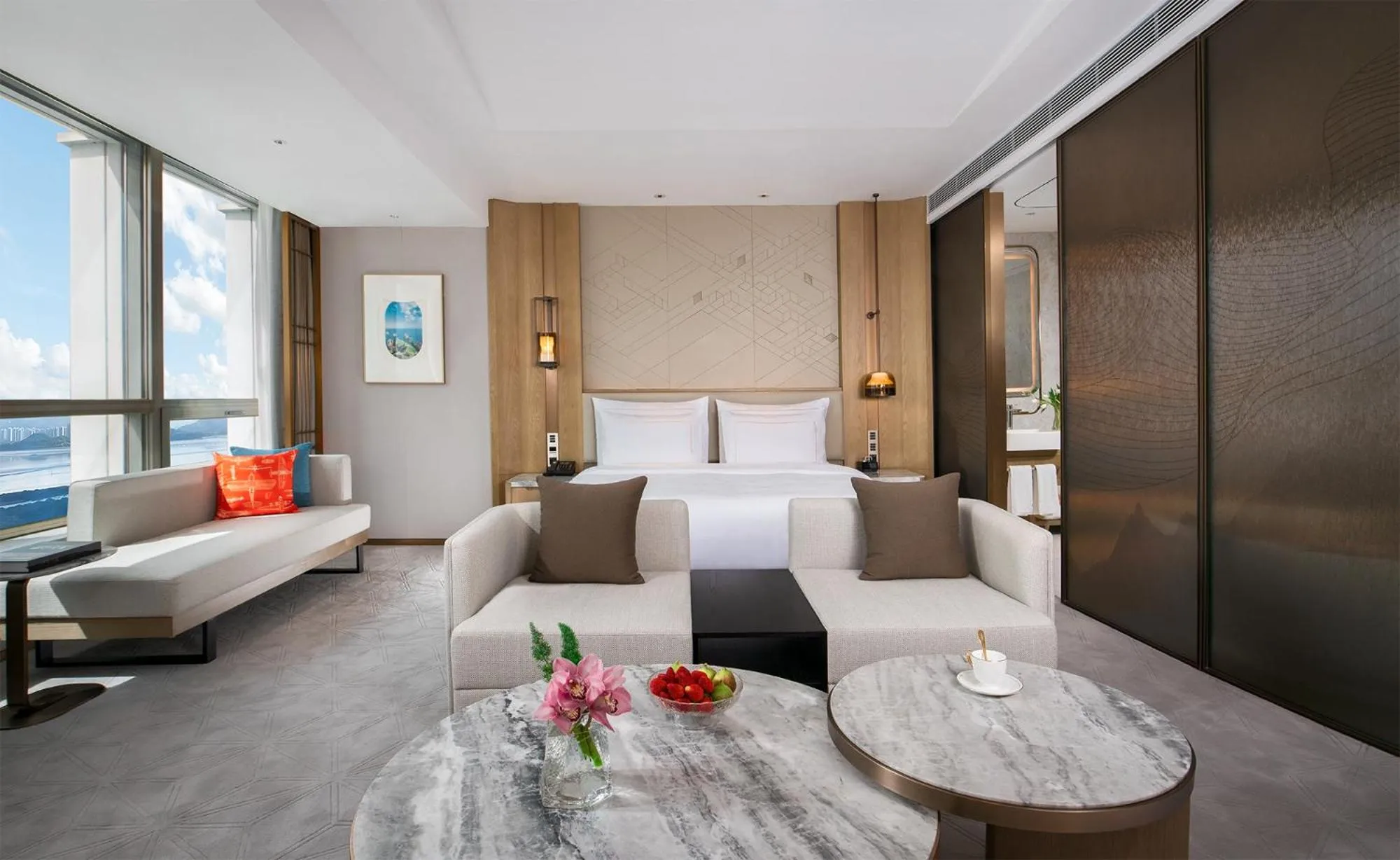 Photo of the whole room, Bed in Shenzhenair International Hotel