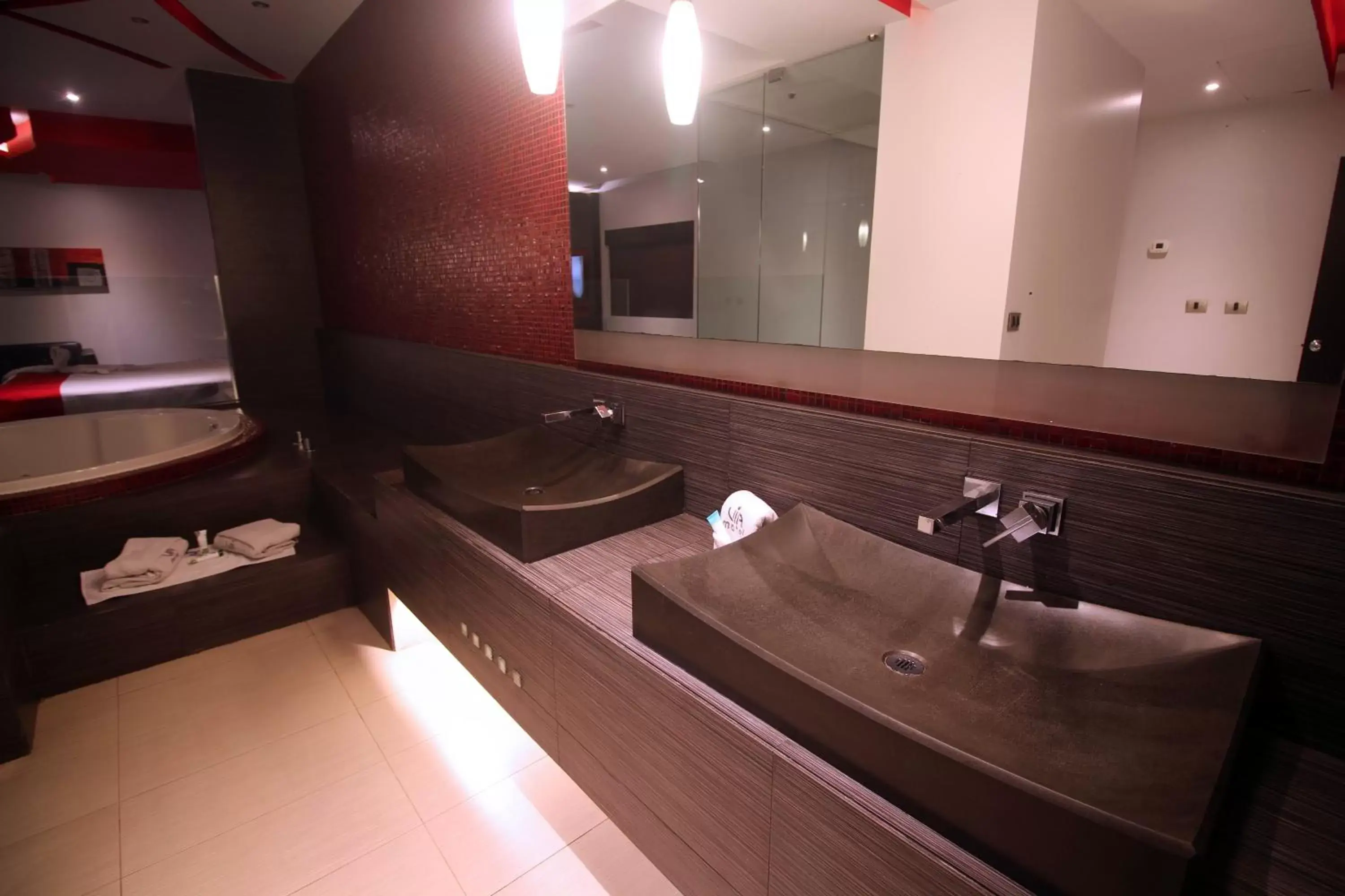 Deluxe Suite with Spa Bath in Motel Via Deluxe Suite with Spa Bath in Motel Via