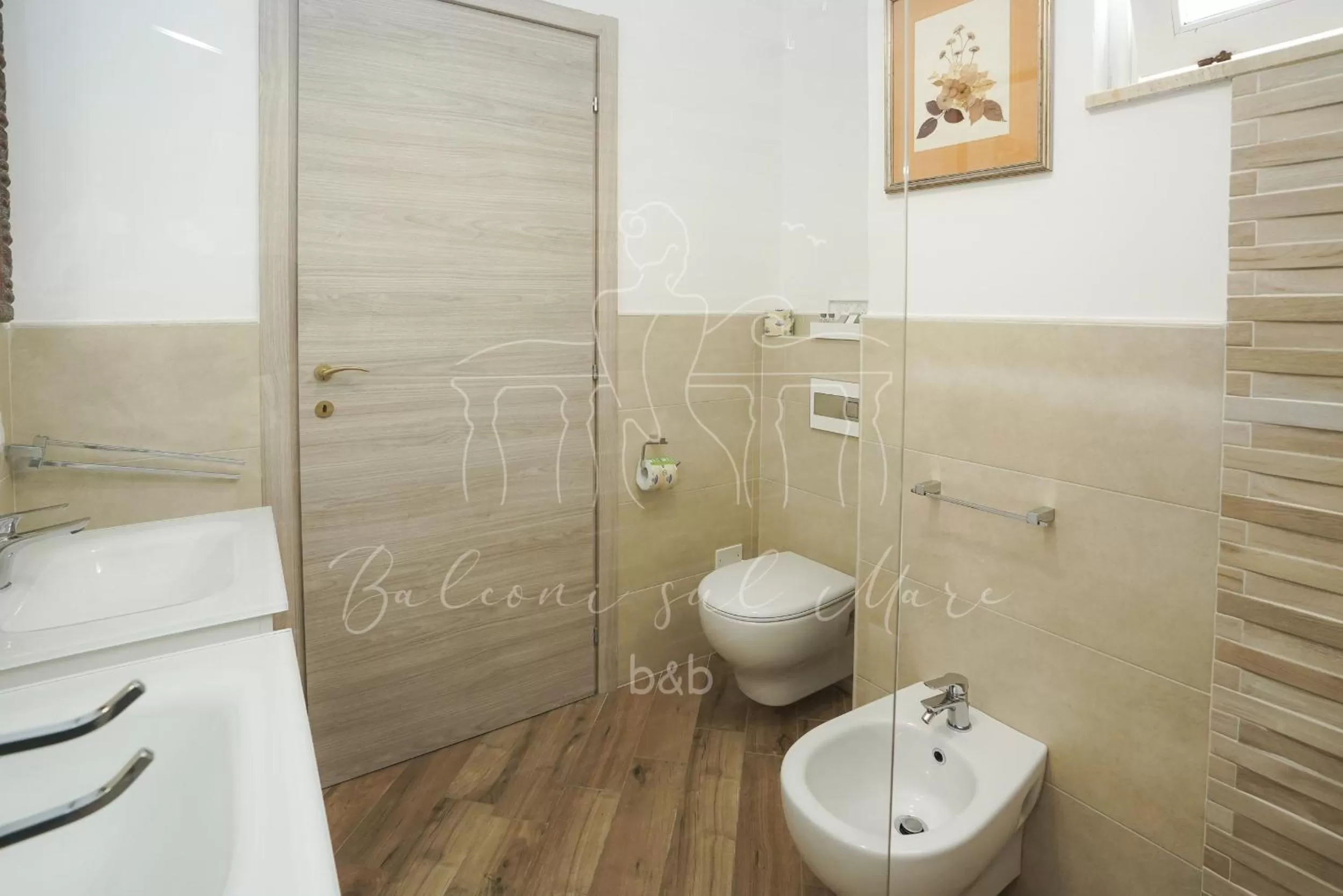 Shower in Balconi sul mare