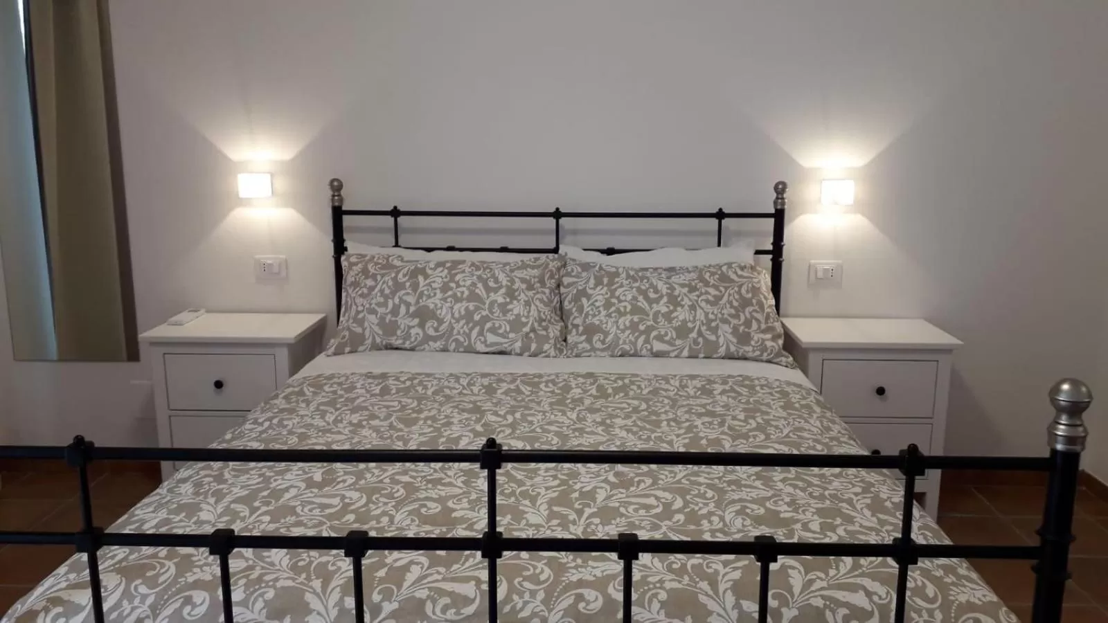 Bed in Villa Angiolina, Molise