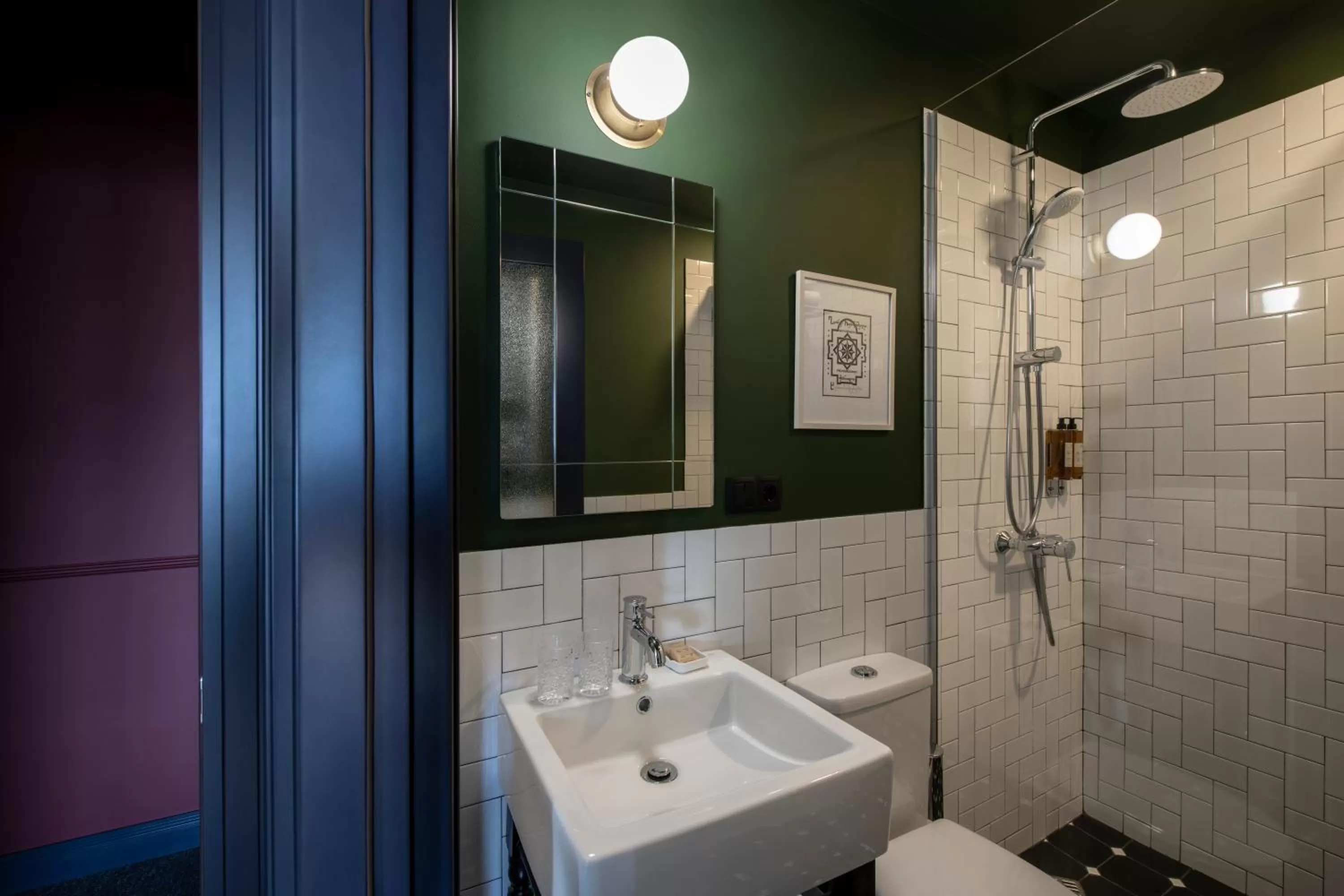 Bathroom in Communal Hotel Plekhanovi