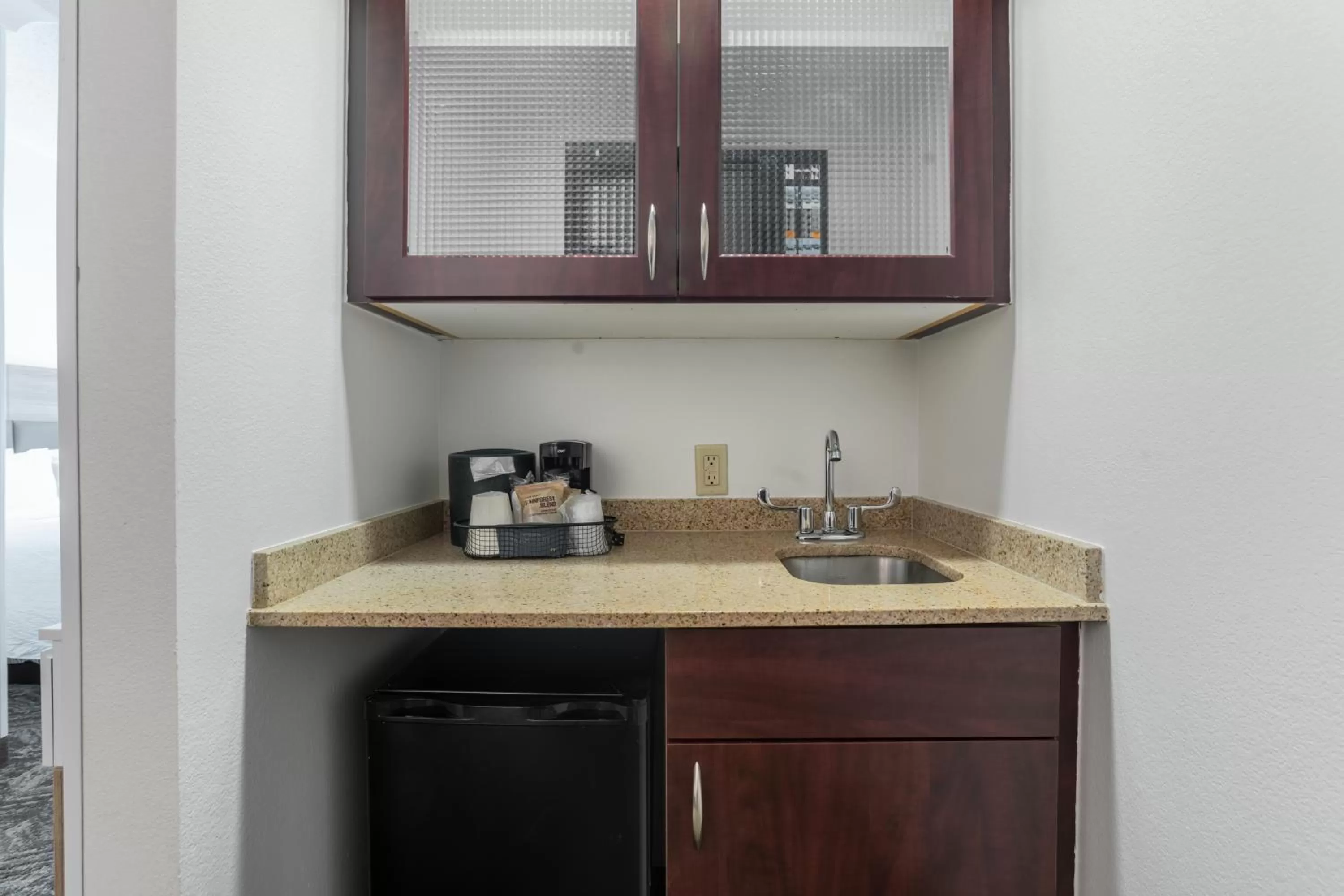 Kitchen or kitchenette in SpringHill Suites Gainesville