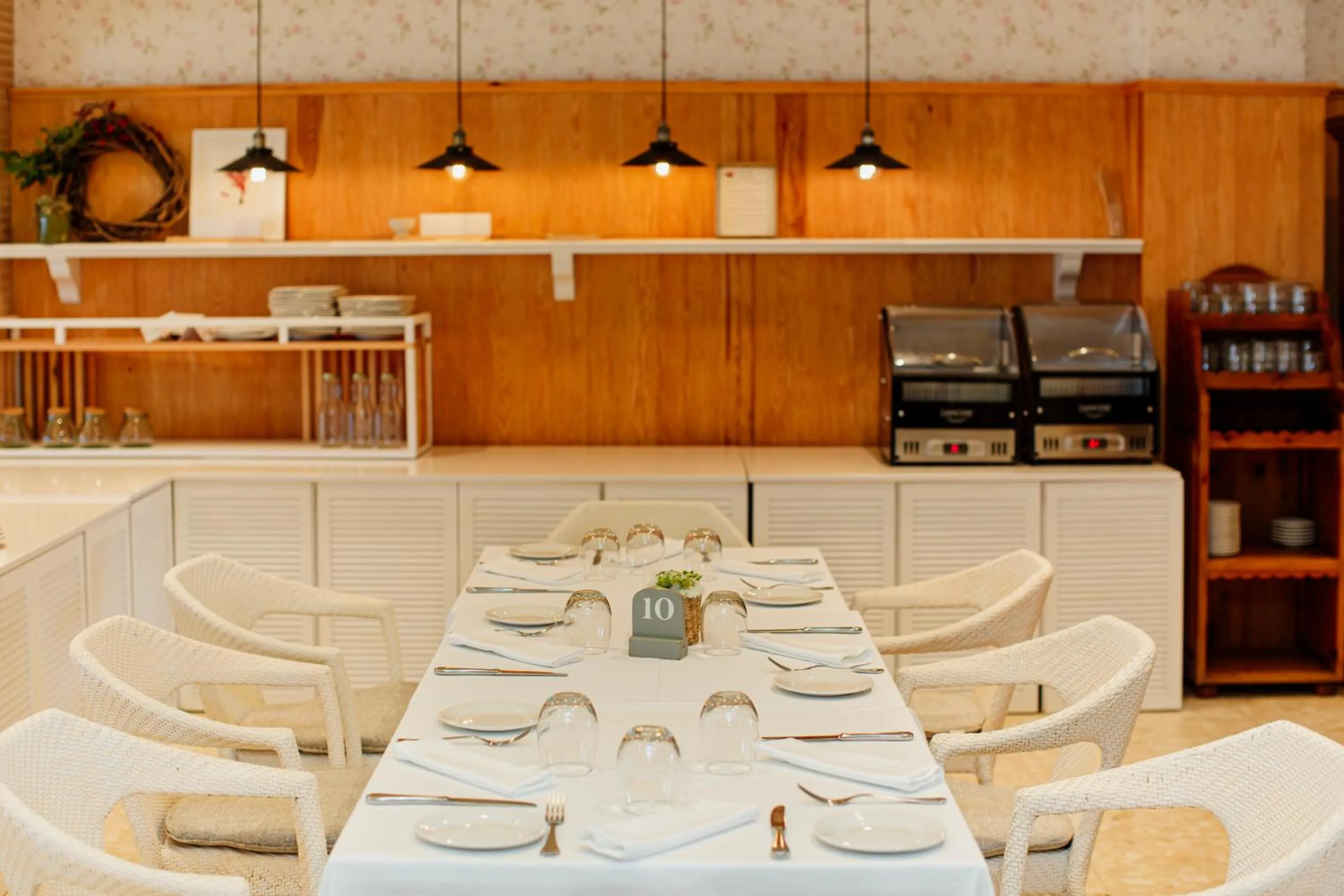 Restaurant/places to eat in Hotel Los Ángeles Denia