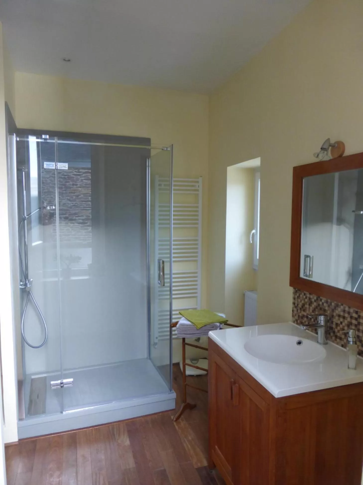 Bathroom in Chambres de Condate