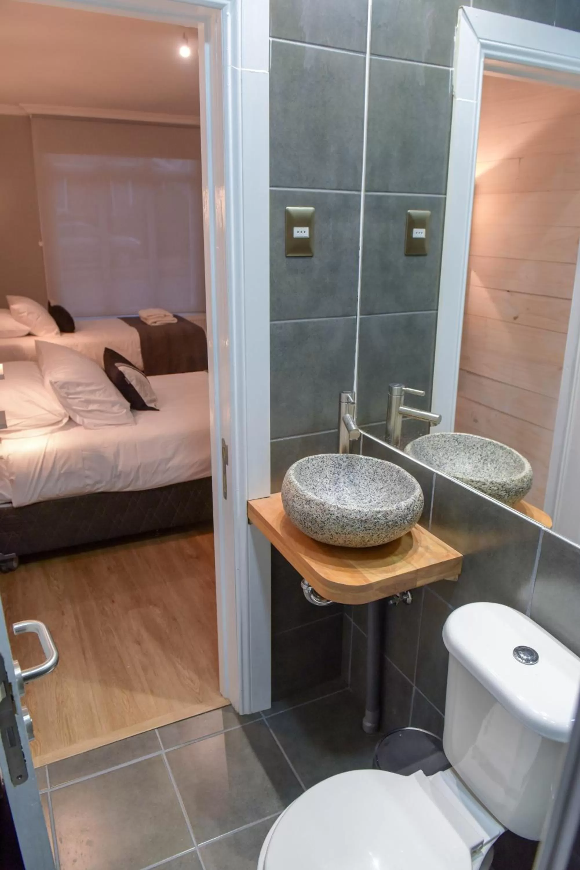 Bathroom, Bed in Hostal Boutique Puerta Roja