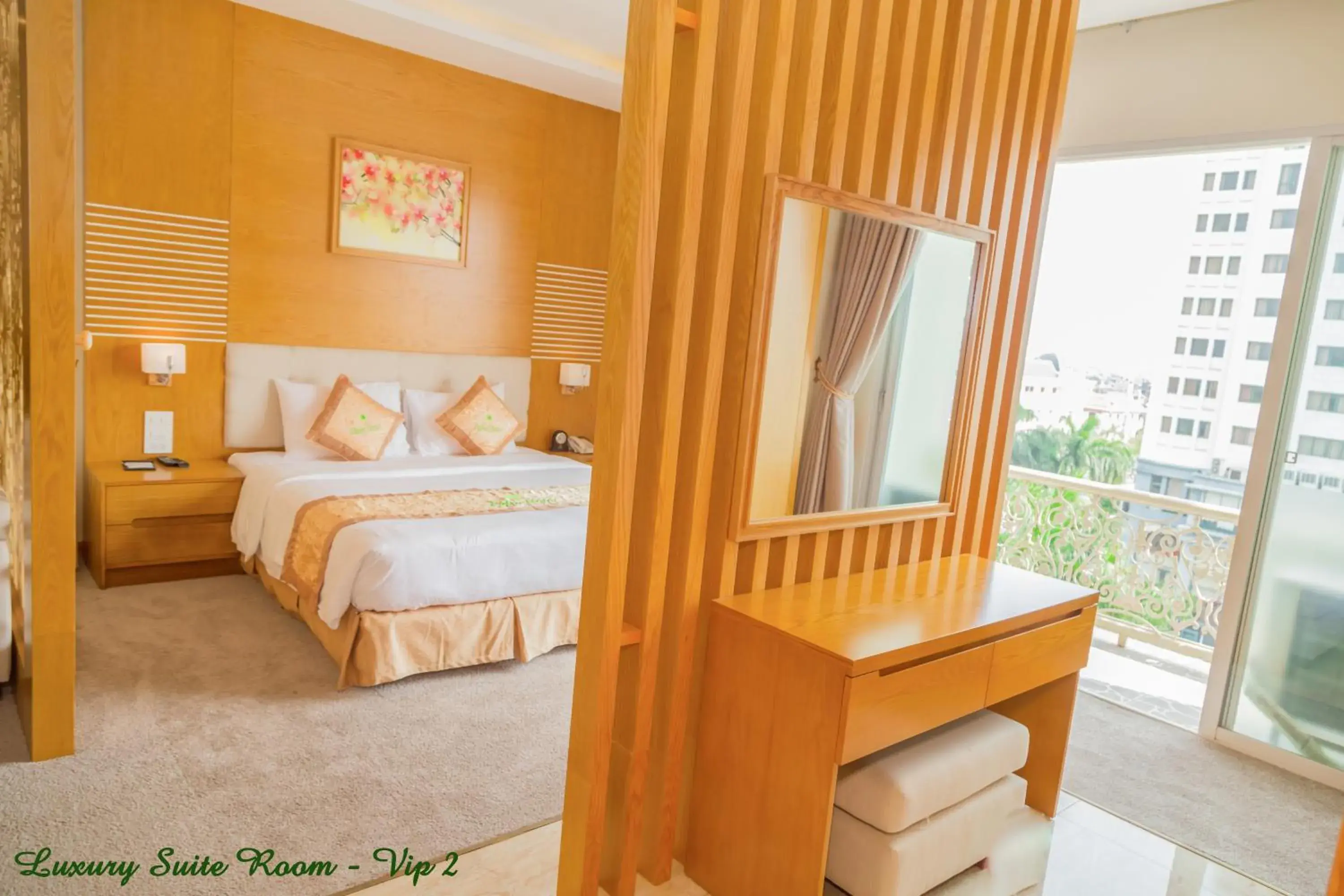Junior Suite with Balcony - single occupancy in Palm Hotel Thanh Hoa Junior Suite with Balcony - single occupancy in Palm Hotel Thanh Hoa