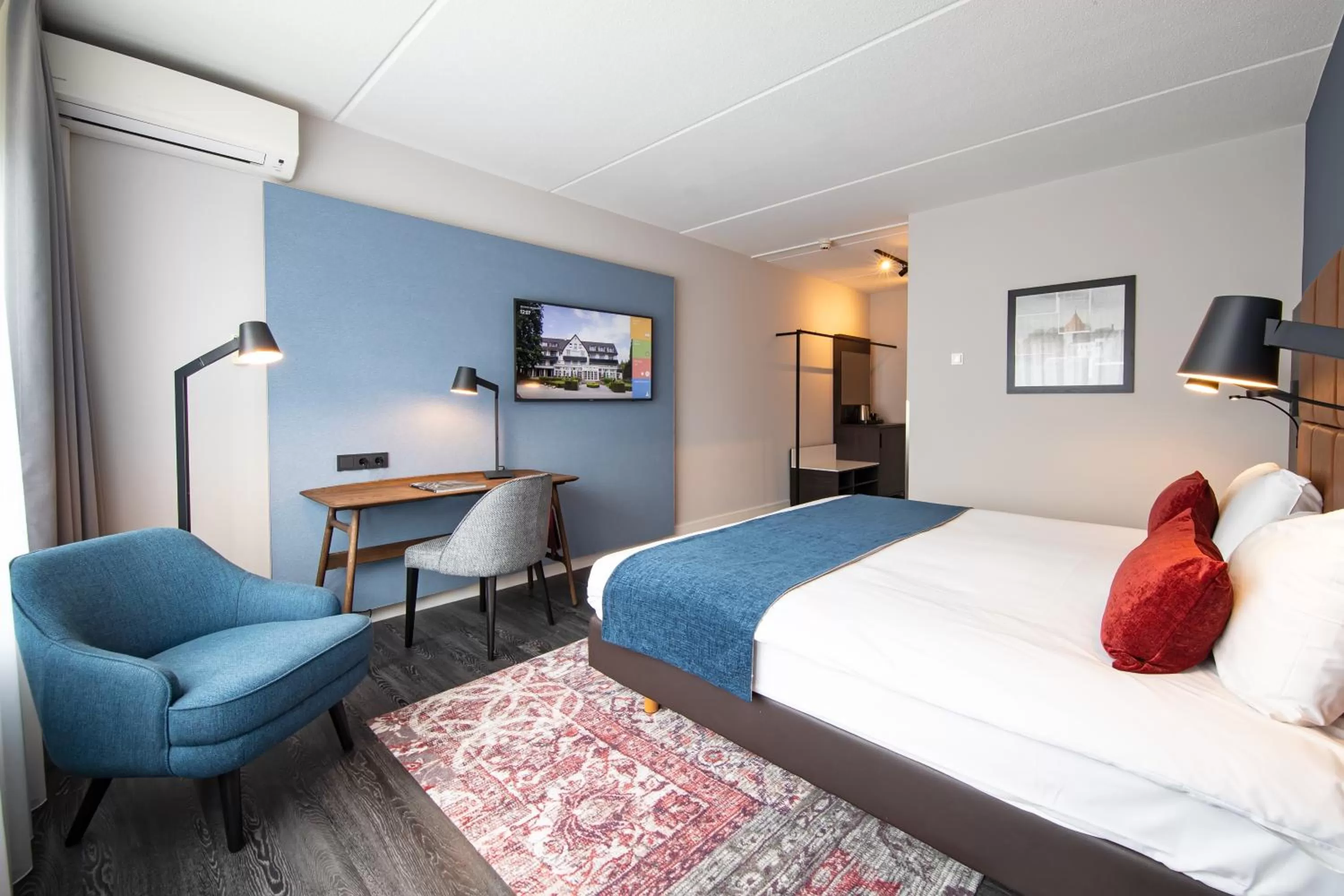 Photo of the whole room, Bed in Hotel De Bilderberg