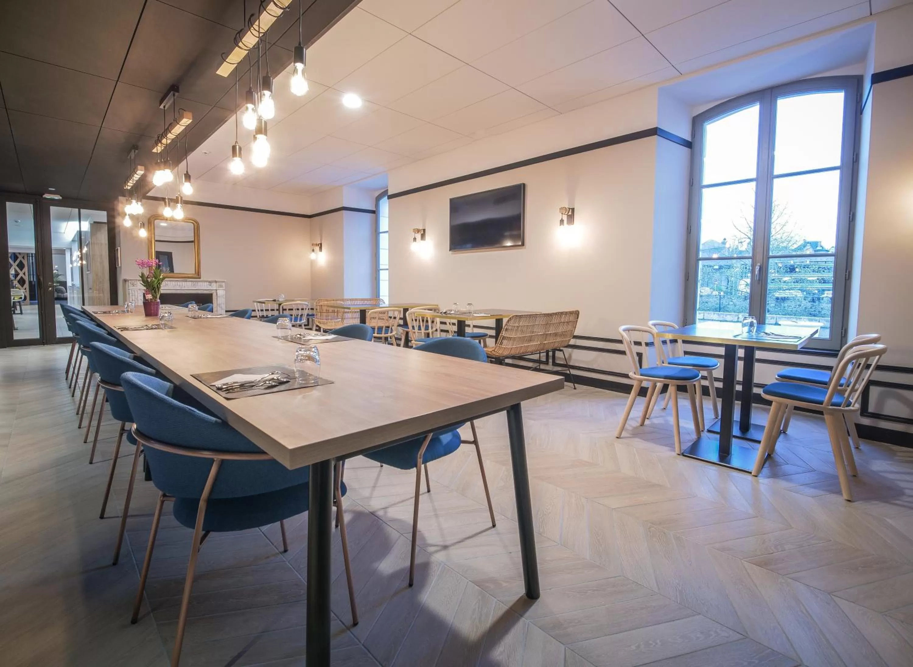 Restaurant/places to eat in Le Magic Hôtel & Spa