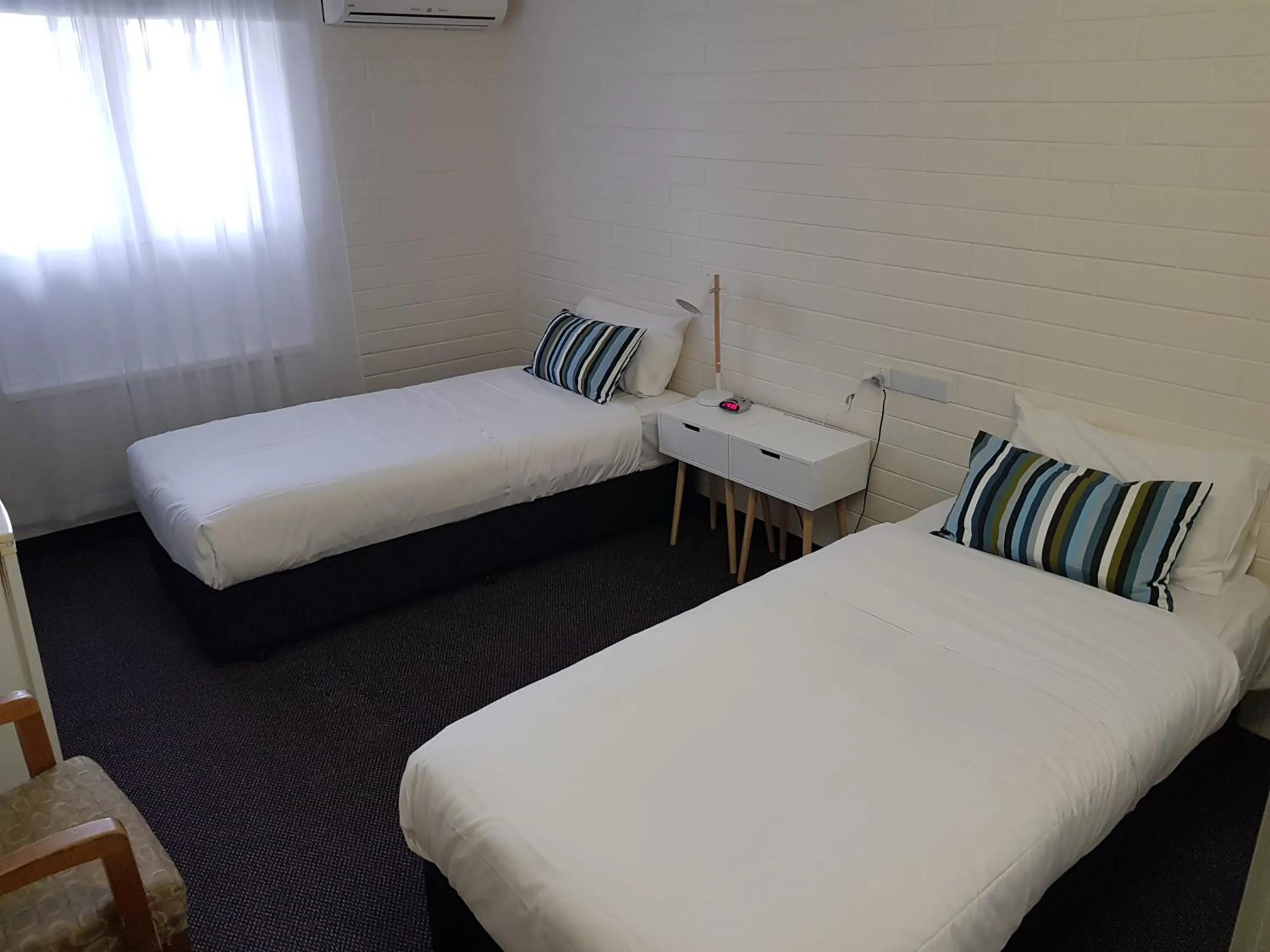 Bed in Morphett Arms Hotel