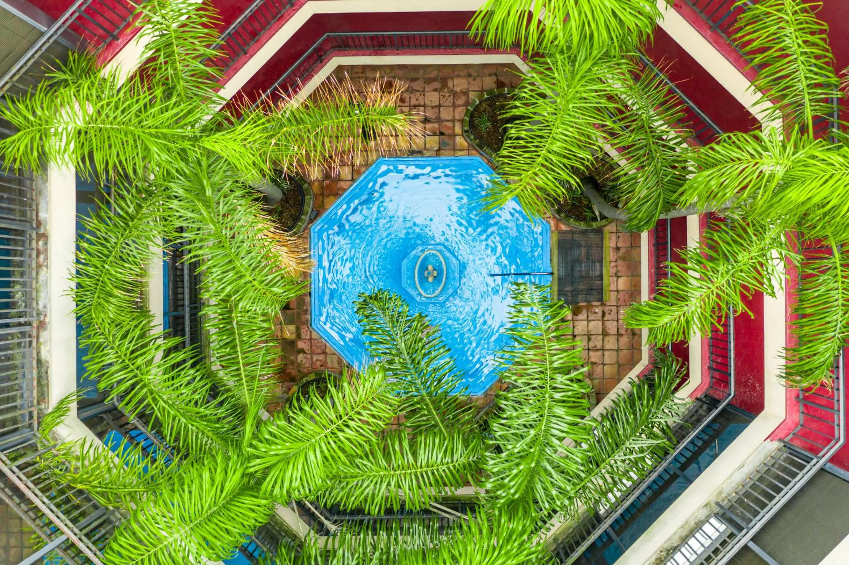 Swimming pool in Hotel de la Monnaie, French Quarter