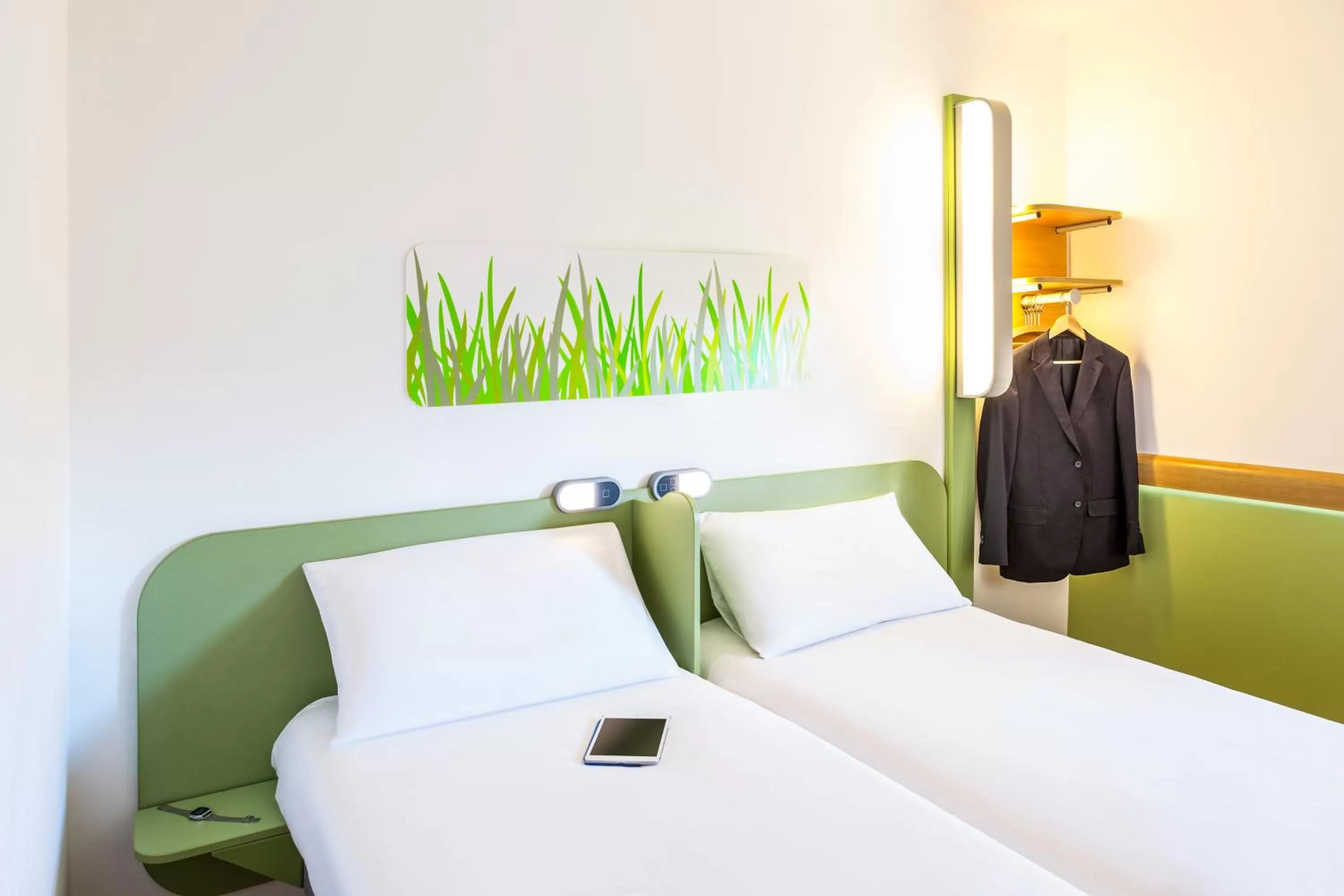Bed in ibis budget Lyon Gerland