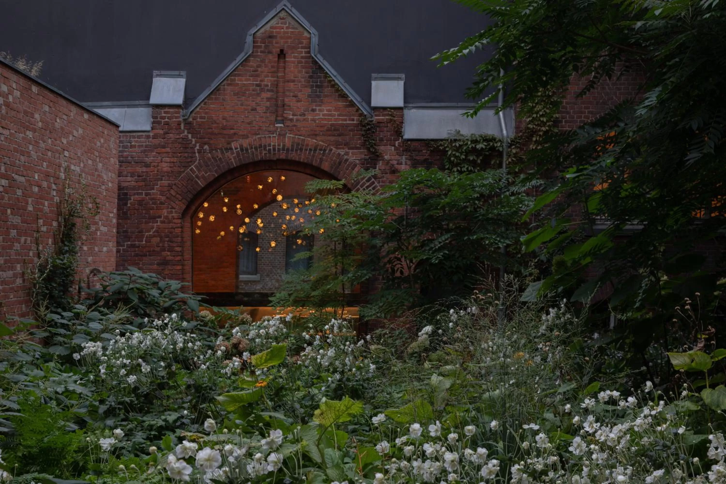 Restaurant/places to eat in Wilmina Hotel