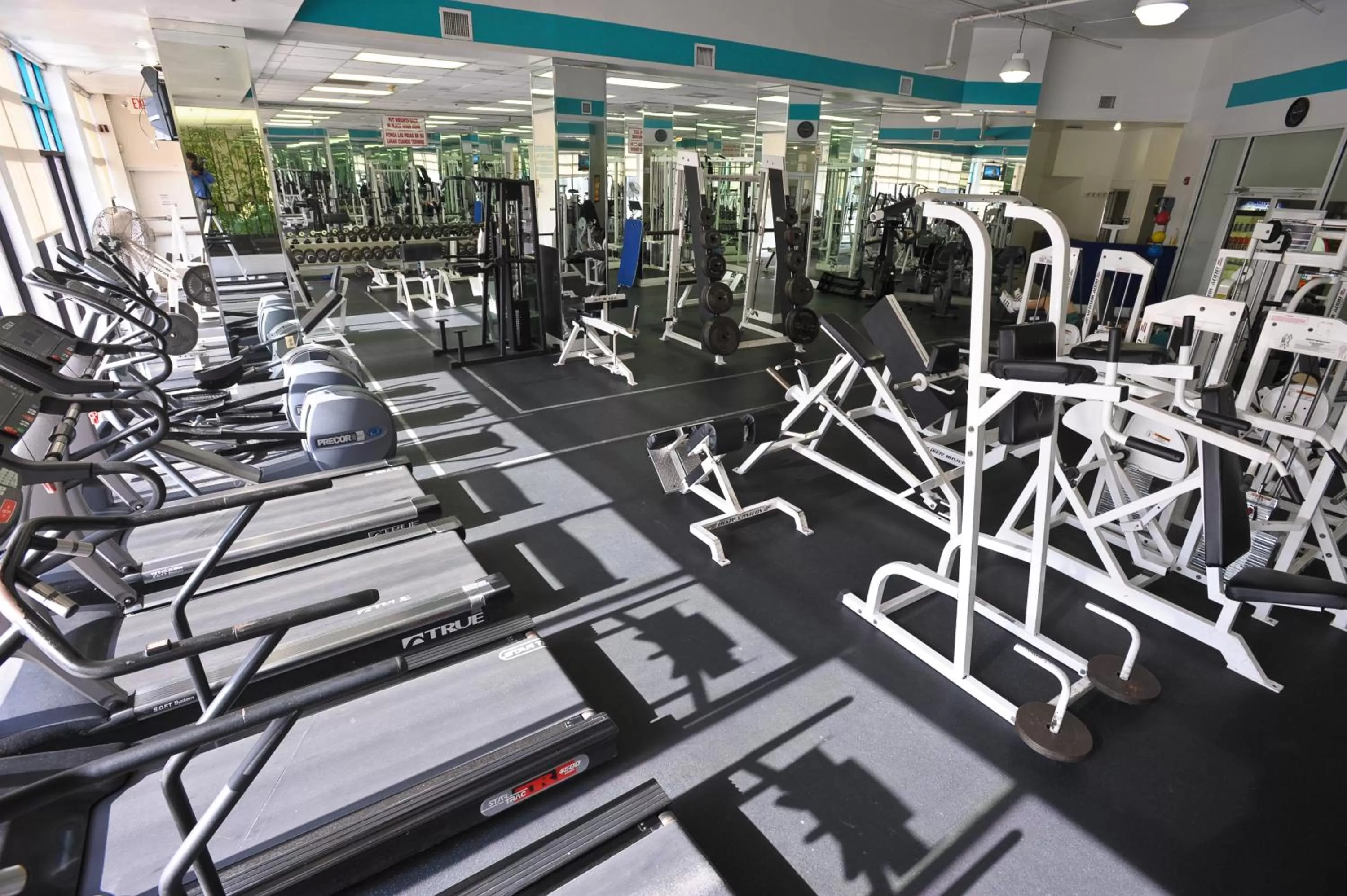 Fitness centre/facilities in Crystal Beach Suites Miami Oceanfront Hotel