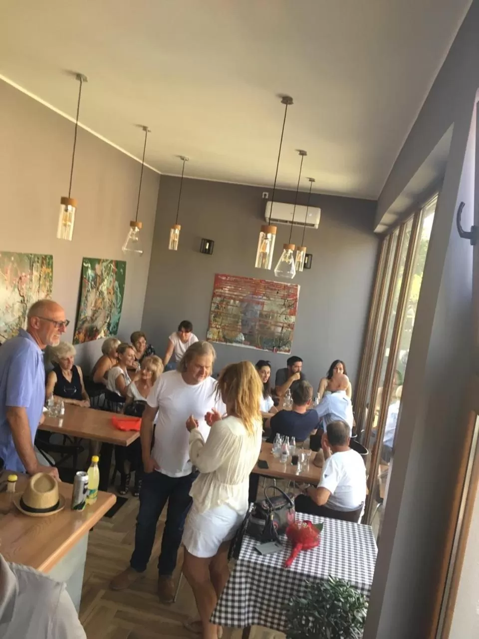 Restaurant/places to eat in Garni Ideal