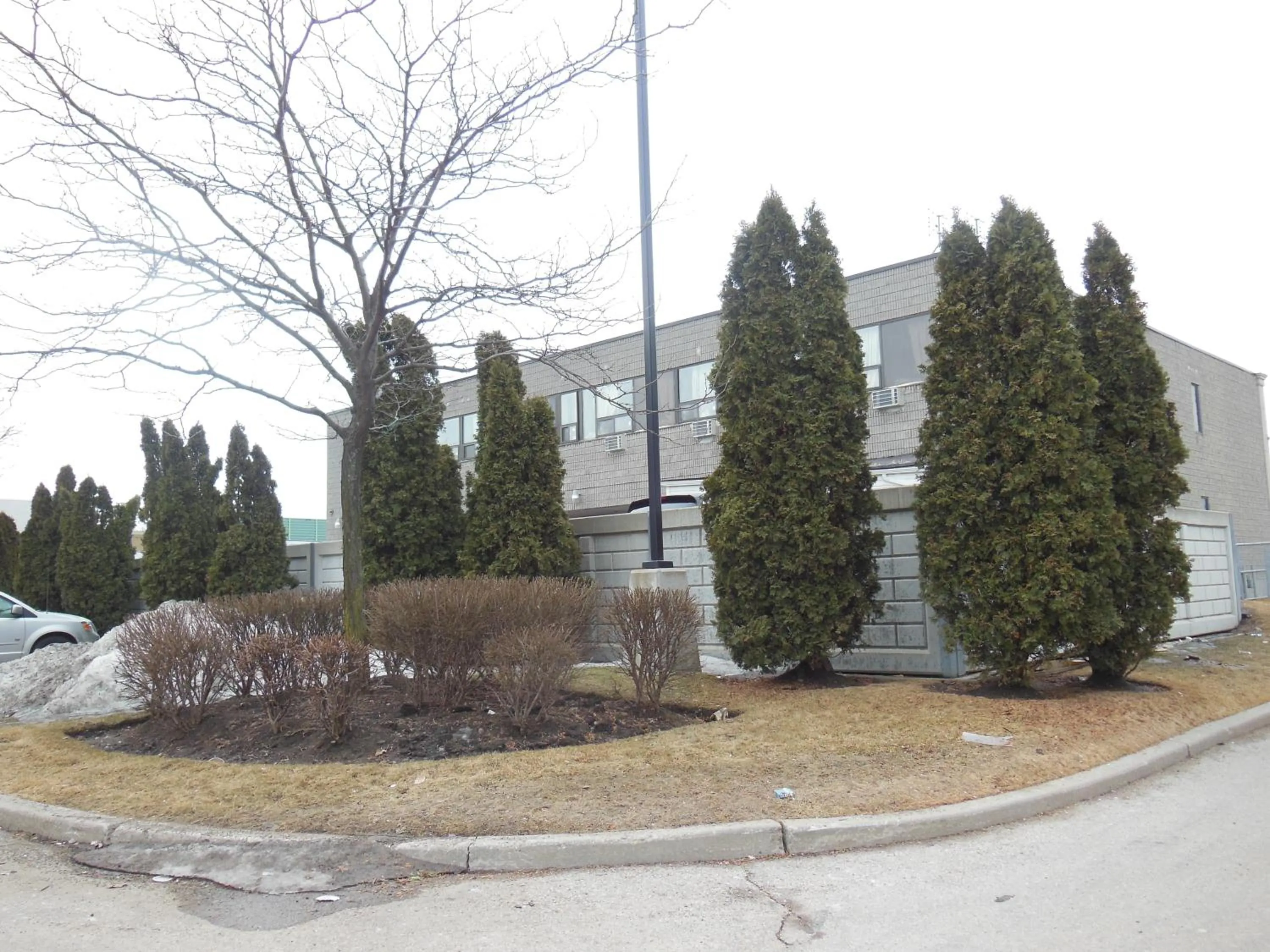 Facade/entrance in NU Hotel Toronto Airport