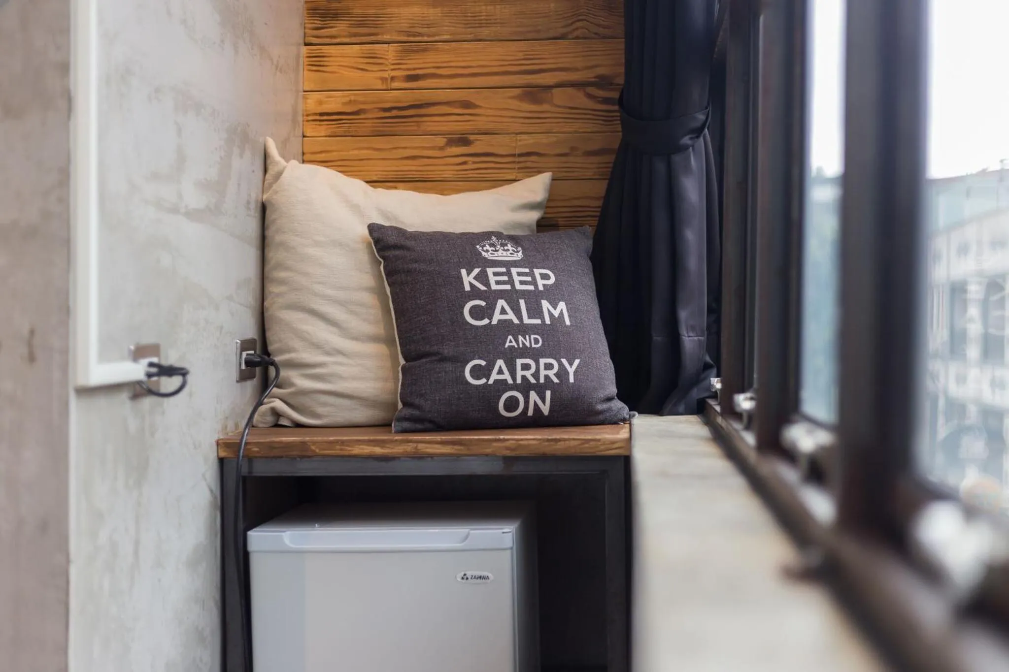 Decorative detail, Bed in You Worth Inn