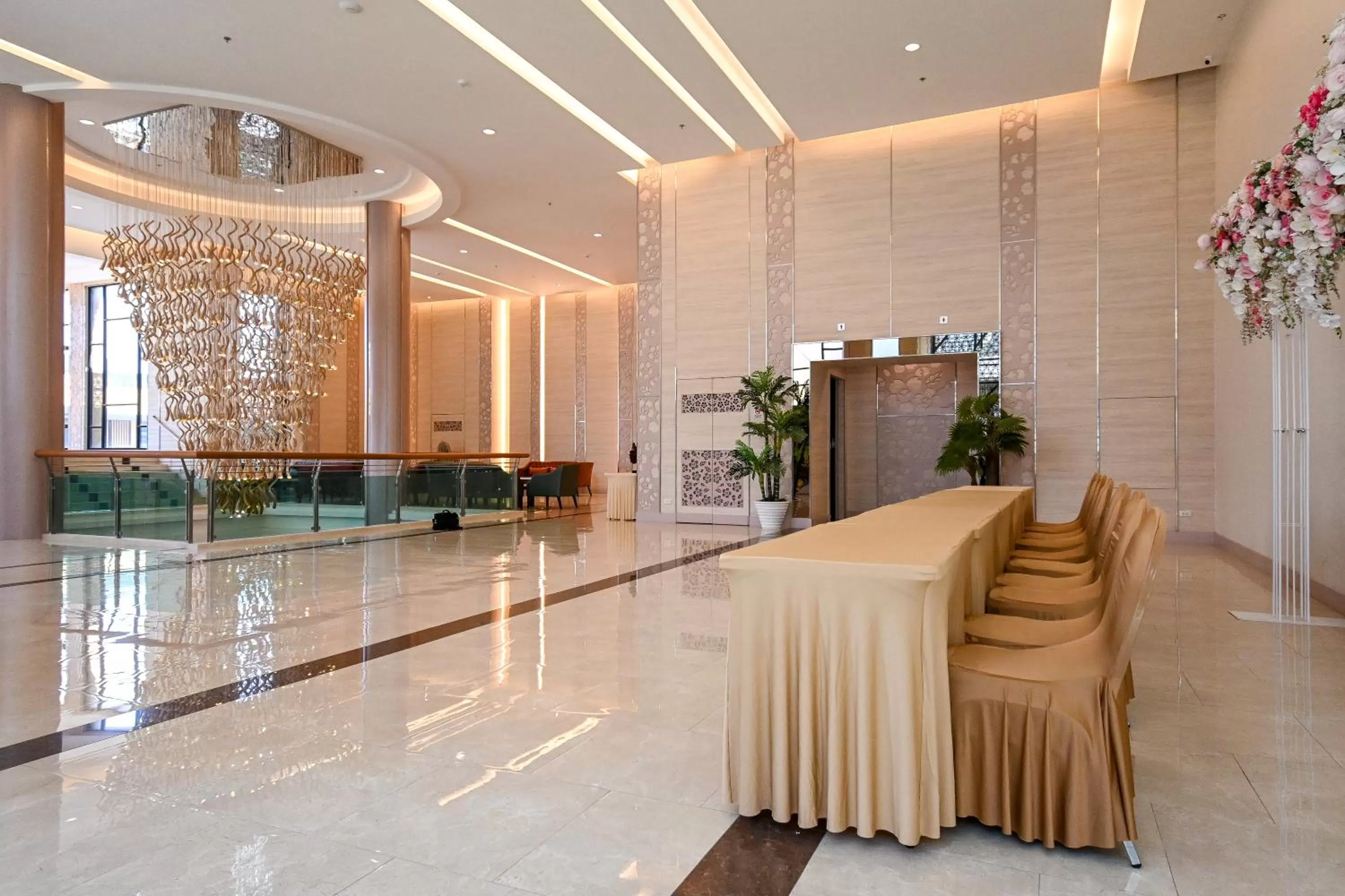 Lobby or reception in Golden Sea Hua Hin - SHA Extra Plus