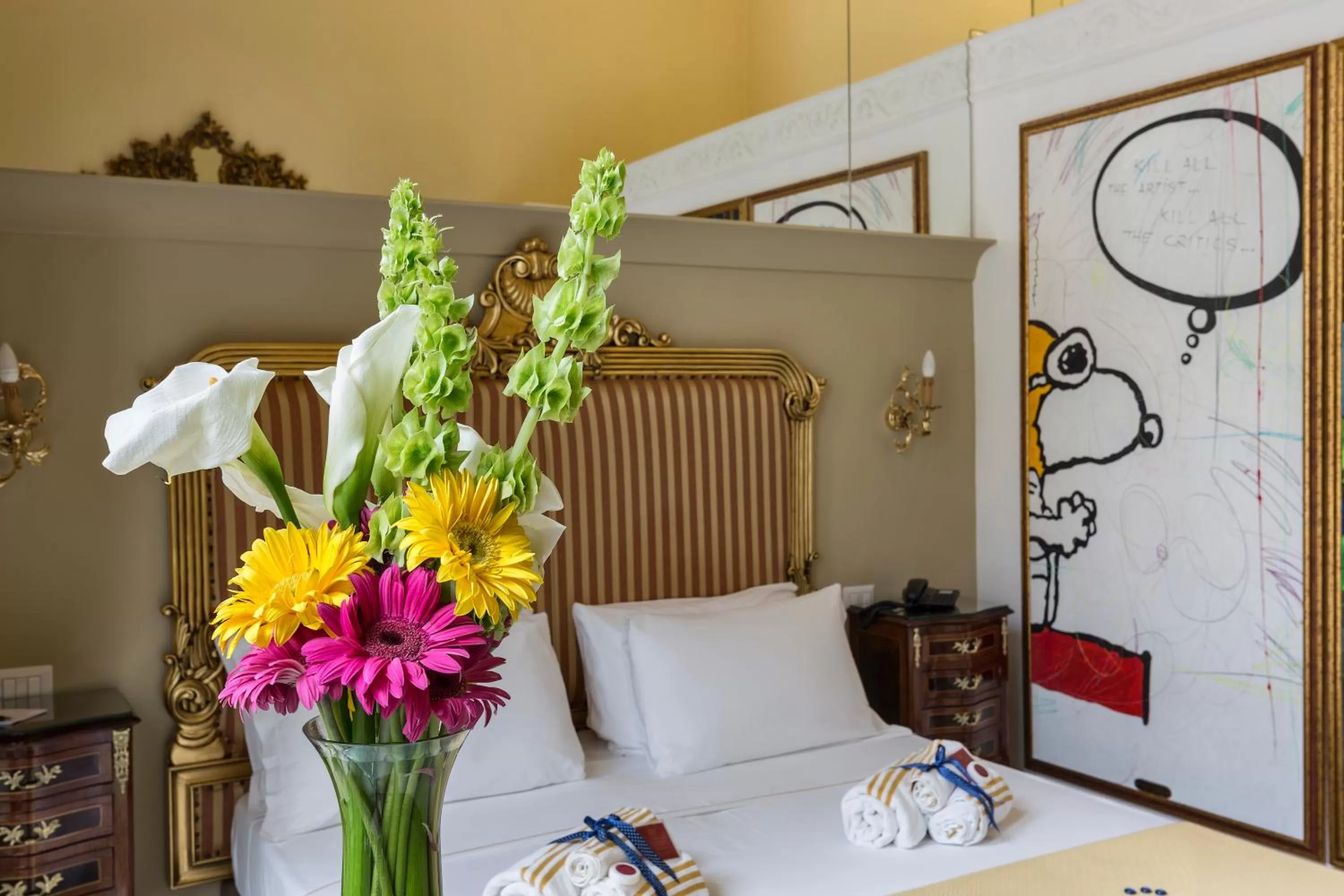 Bed in Hotel Art Resort Galleria Umberto