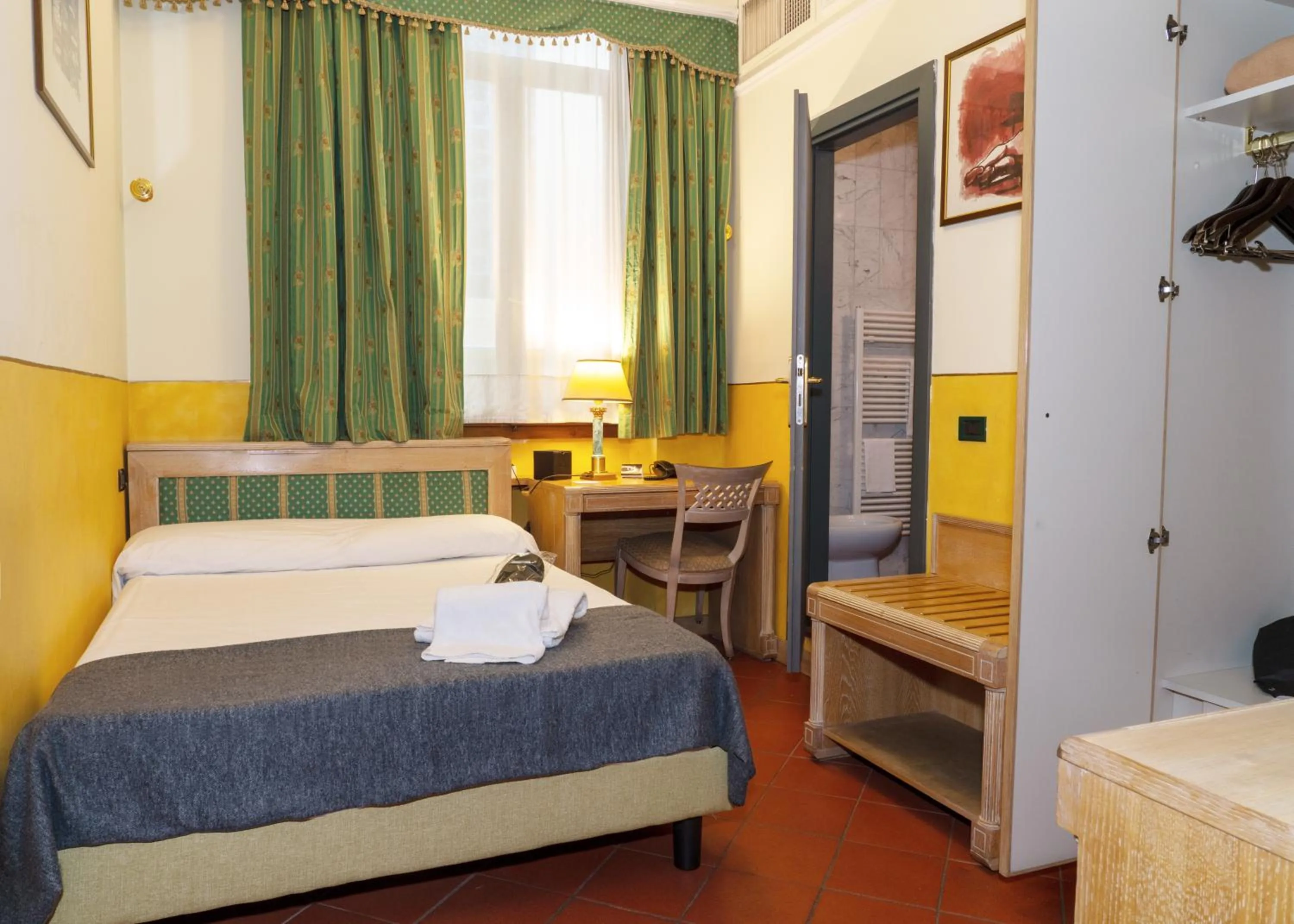 Photo of the whole room in Hotel Panama