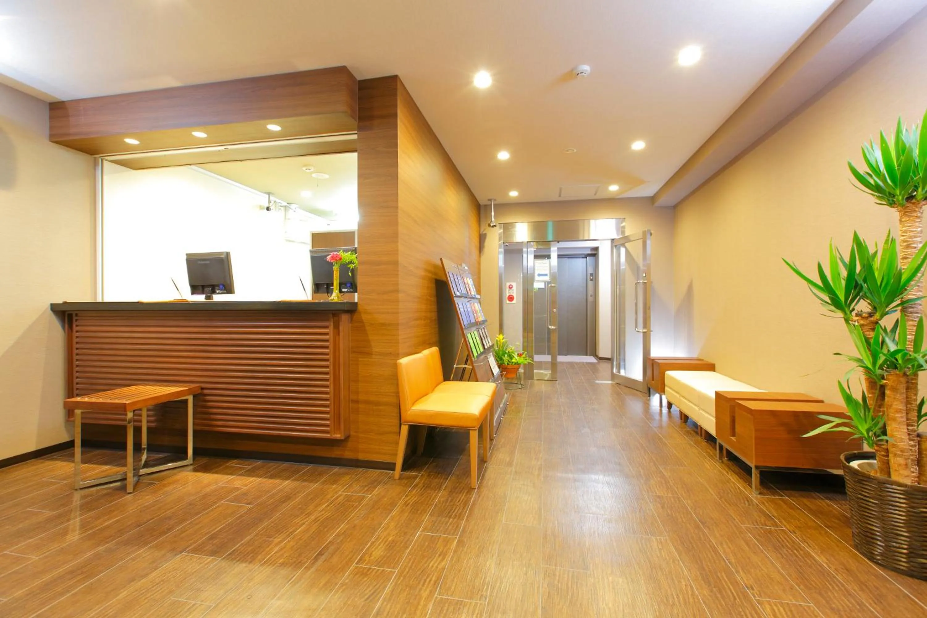 Lobby or reception in HOTEL MYSTAYS Ueno Iriyaguchi