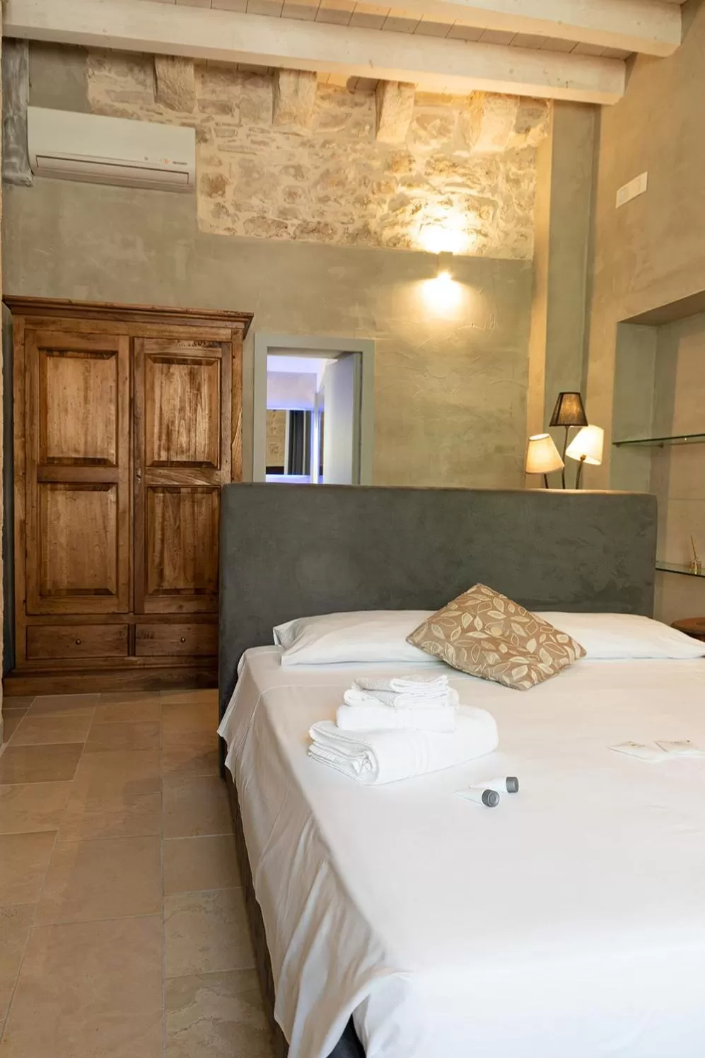 Bed in Graffiti Living - Affittacamere