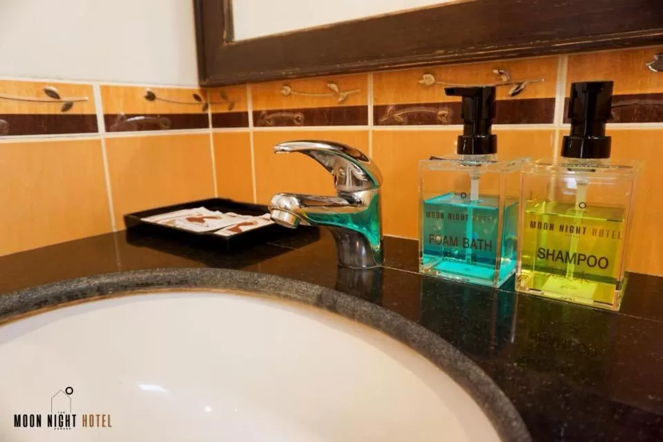The Moon Night Ao Nang Hotel
