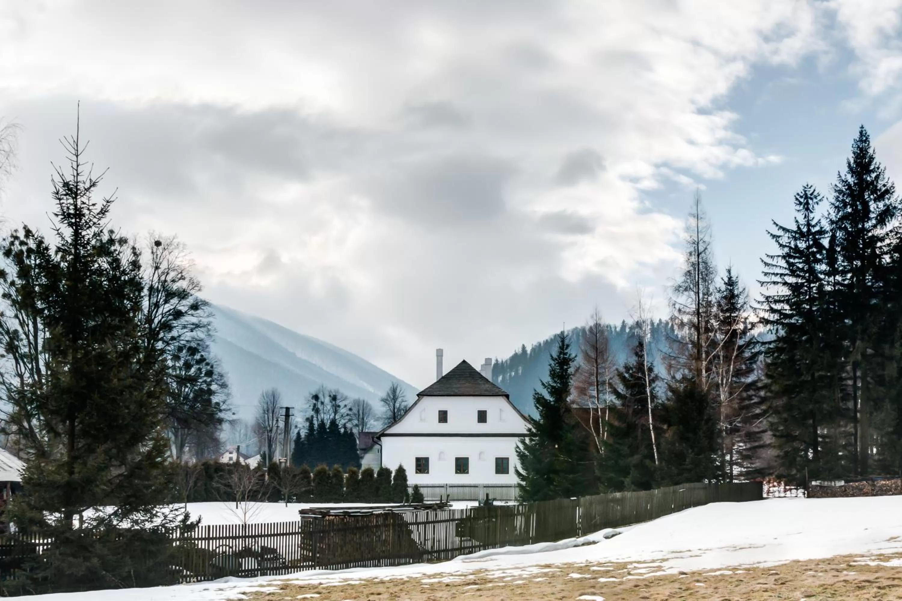 Facade/entrance, Winter in Boutique hotel Mezi plutky
