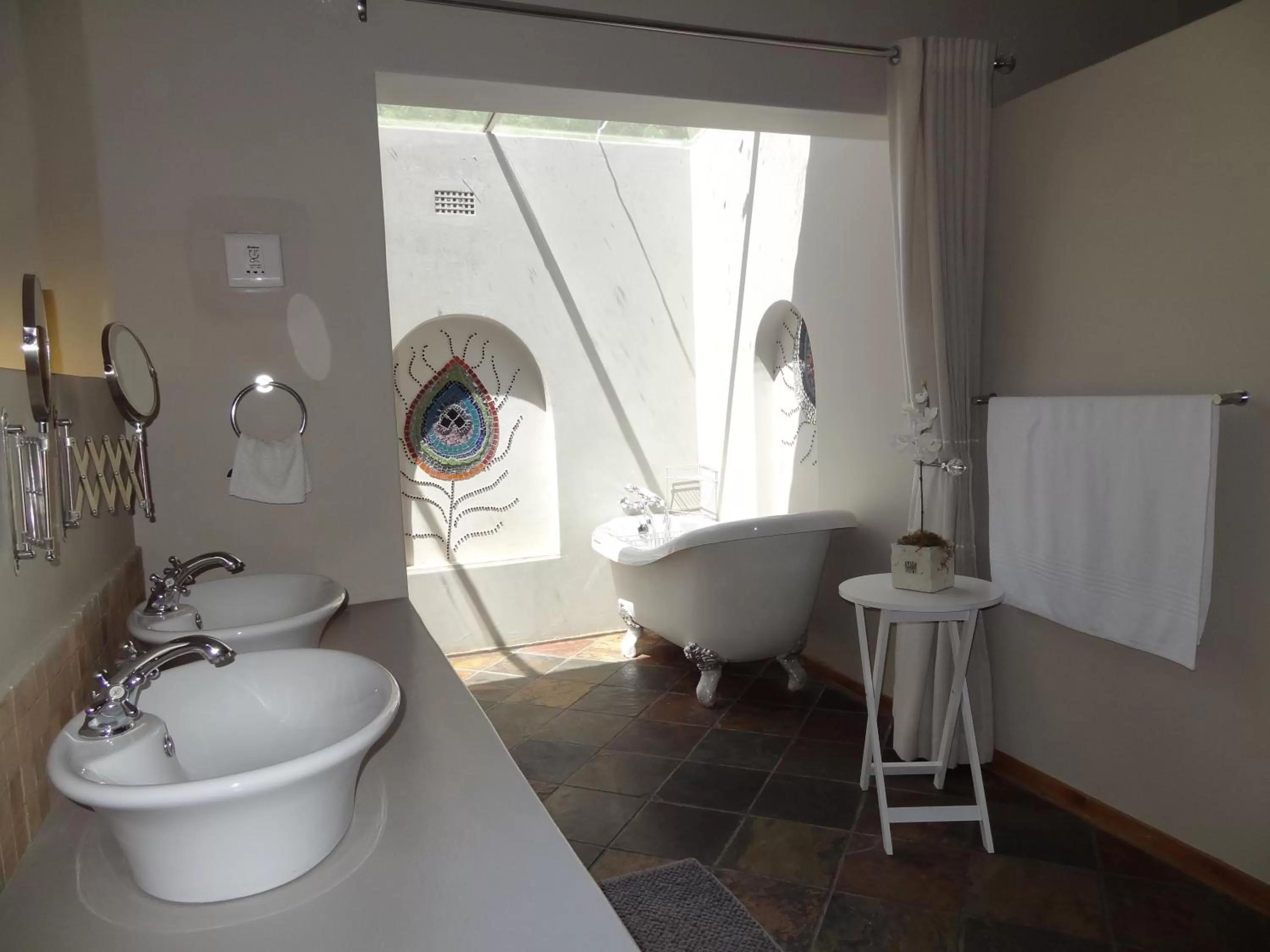 Bathroom in Die Olyfhuis