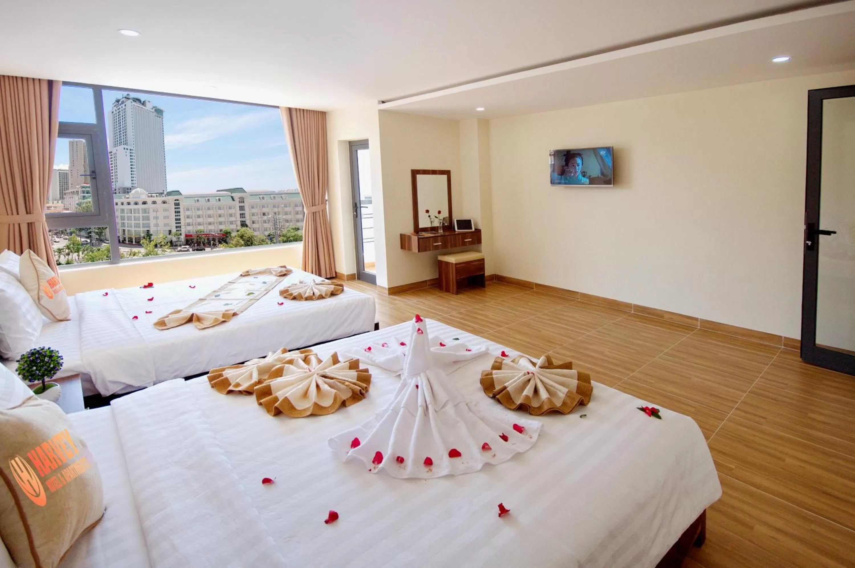 Photo of the whole room, Bed in Harvey Hotel & Apartments