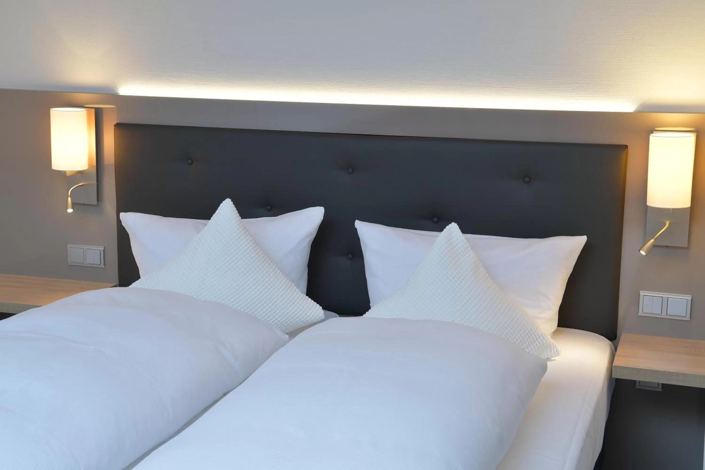 Photo of the whole room, Bed in Best Western Queens Hotel Pforzheim-Niefern