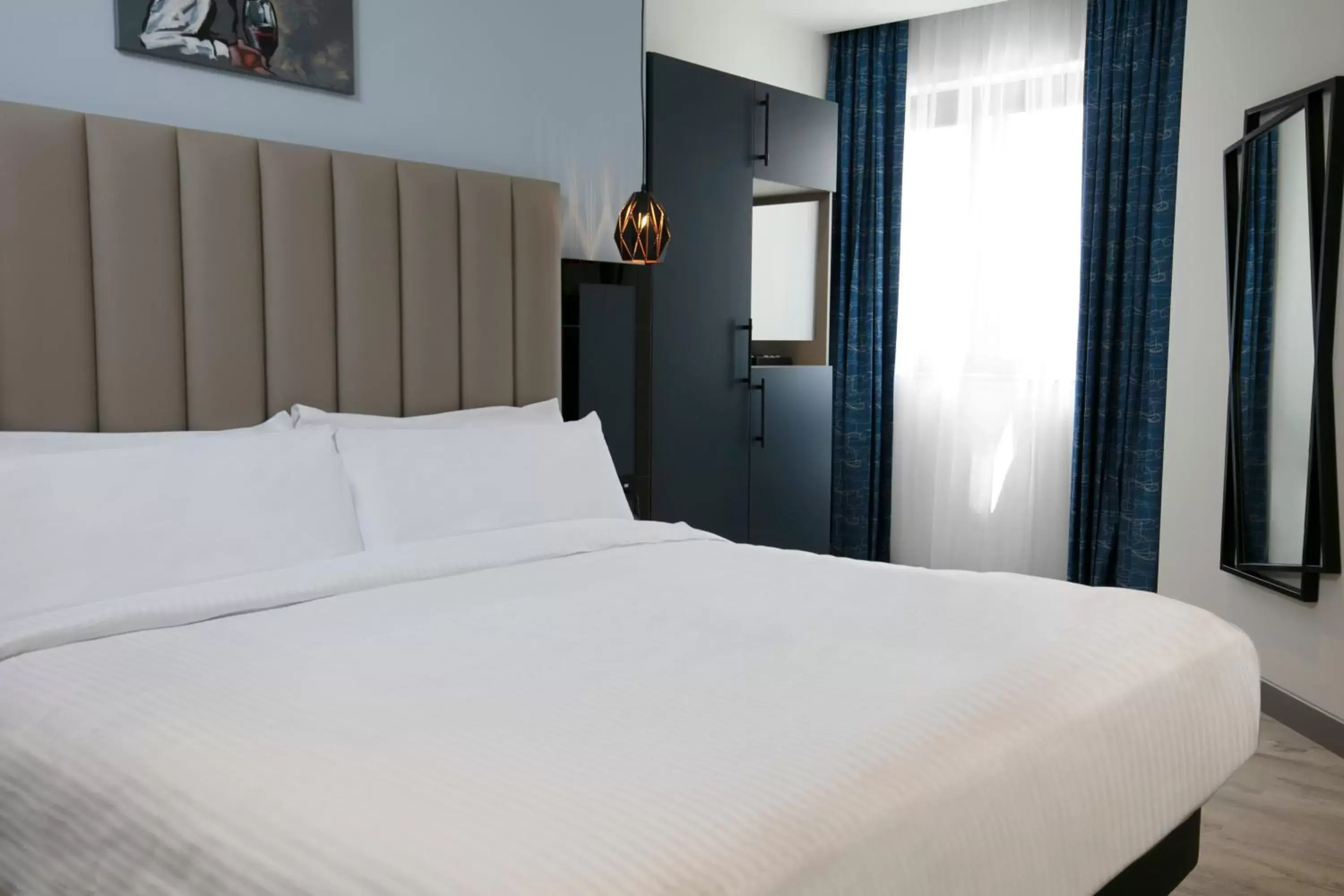 Standard Double Room in Sadie Best Western Hotel at Luton Standard Double Room in Sadie Best Western Hotel at Luton