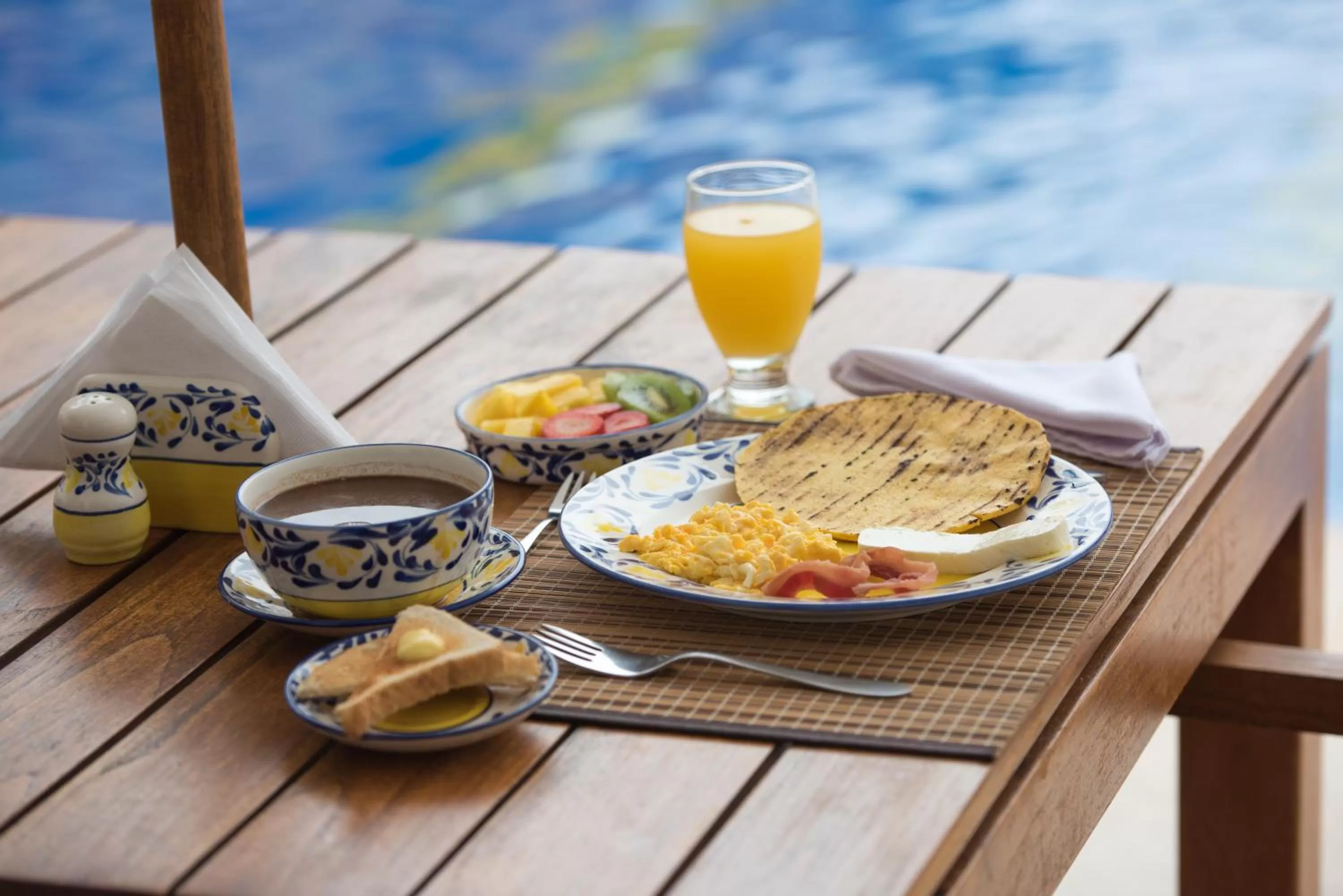 Breakfast in Nueva Granada Hotel Colonial -Centro Histórico-