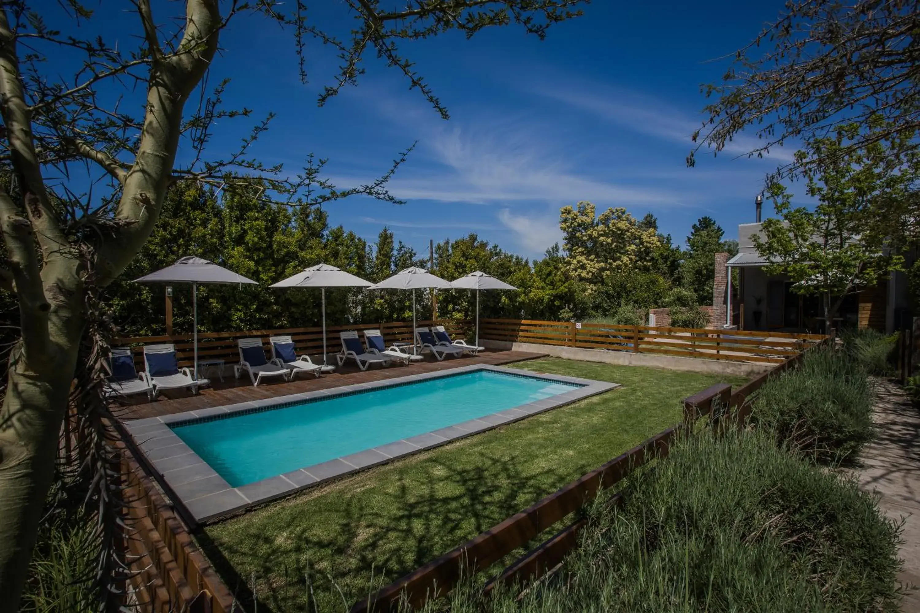 A Hilltop Country Retreat A Hilltop Country Retreat