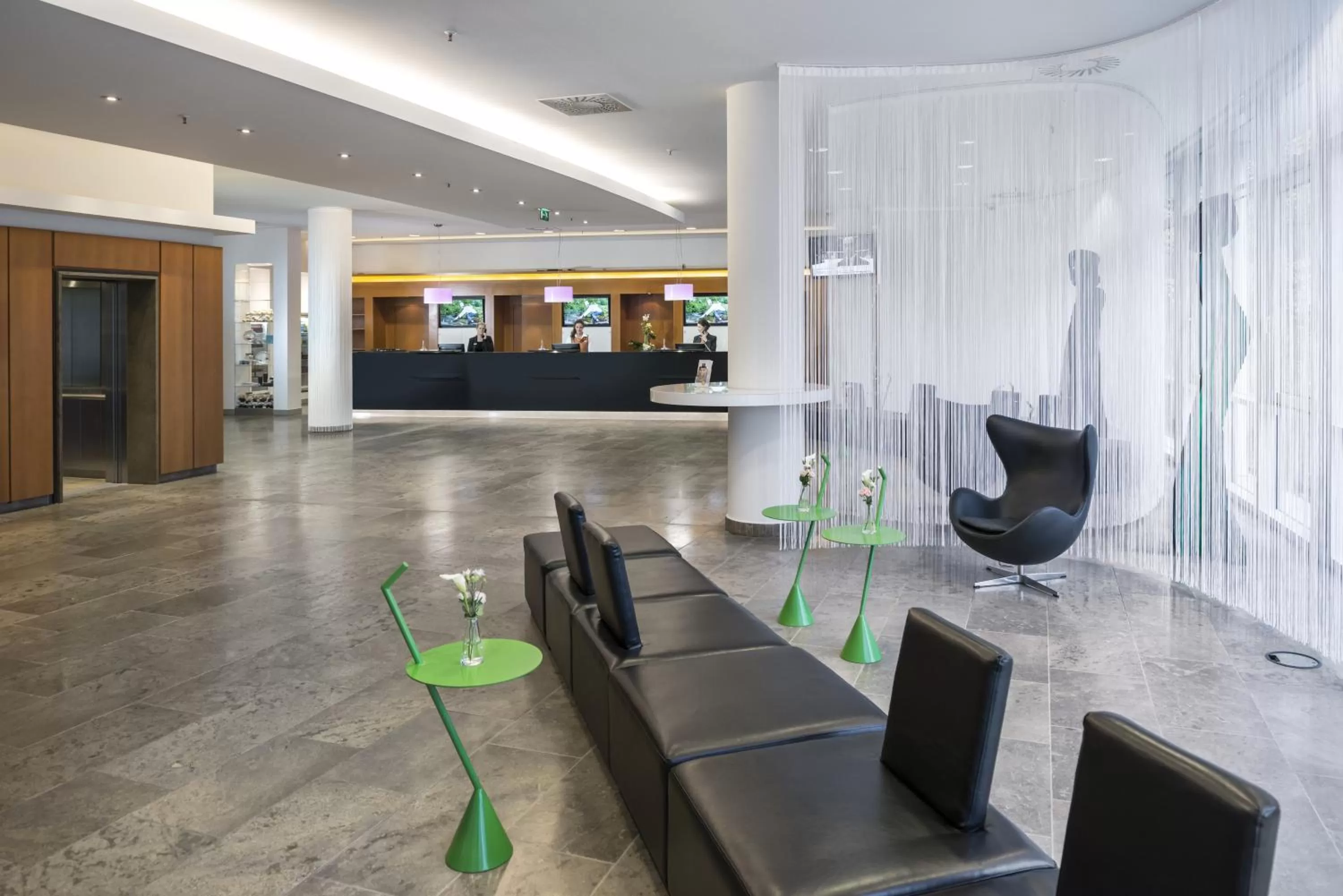 Lobby or reception in Dorint Kongresshotel Düsseldorf/Neuss